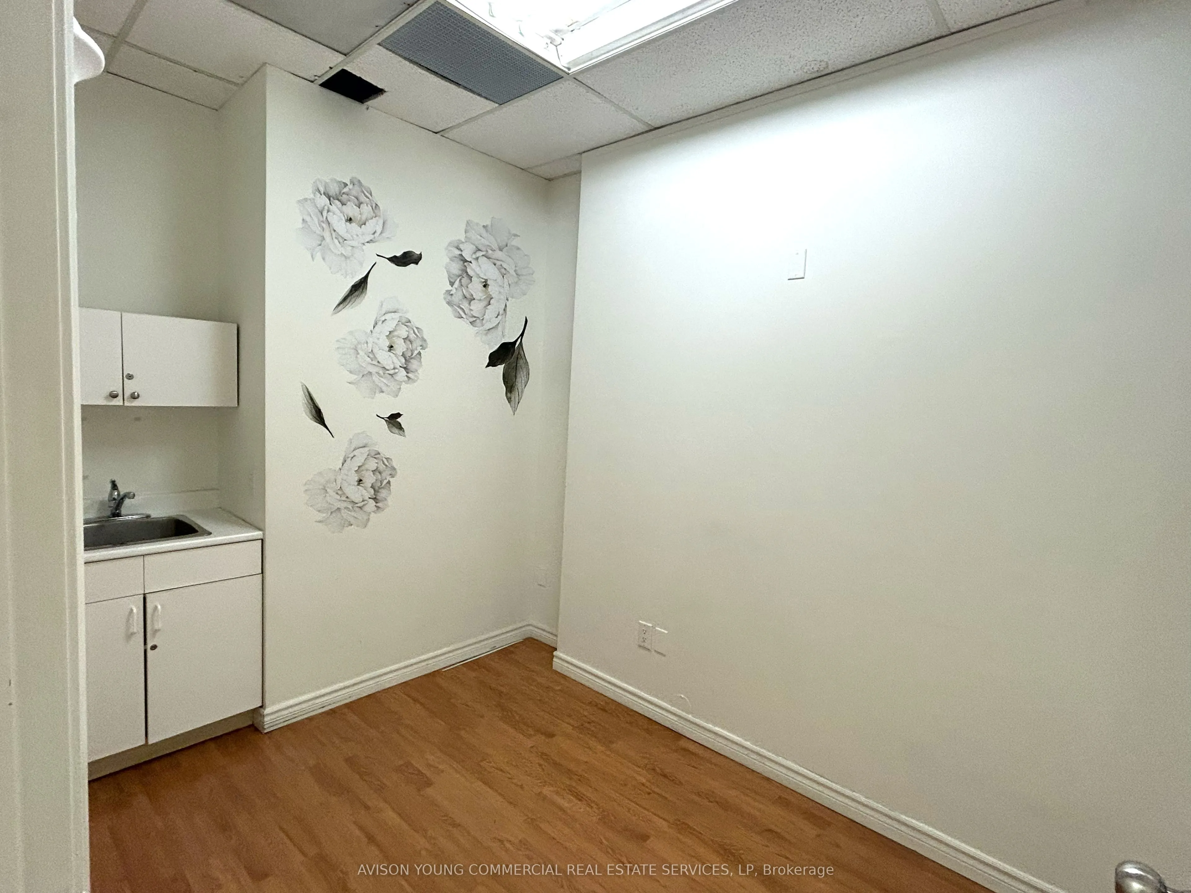 460 Brant Street, #16