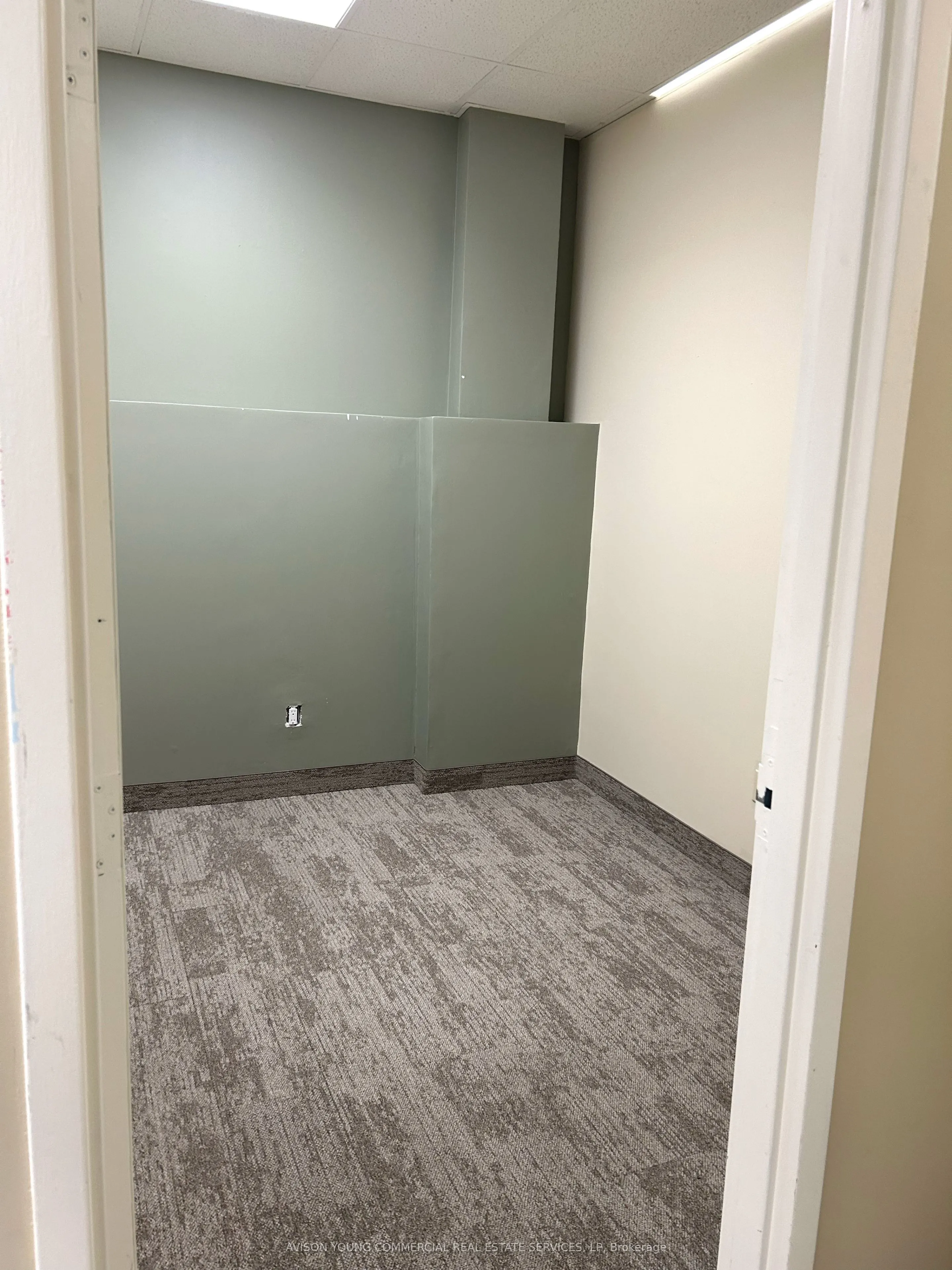 460 Brant Street, #18