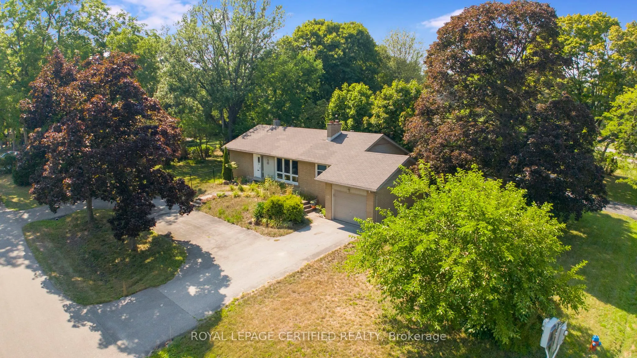 122 Selgrove Crescent