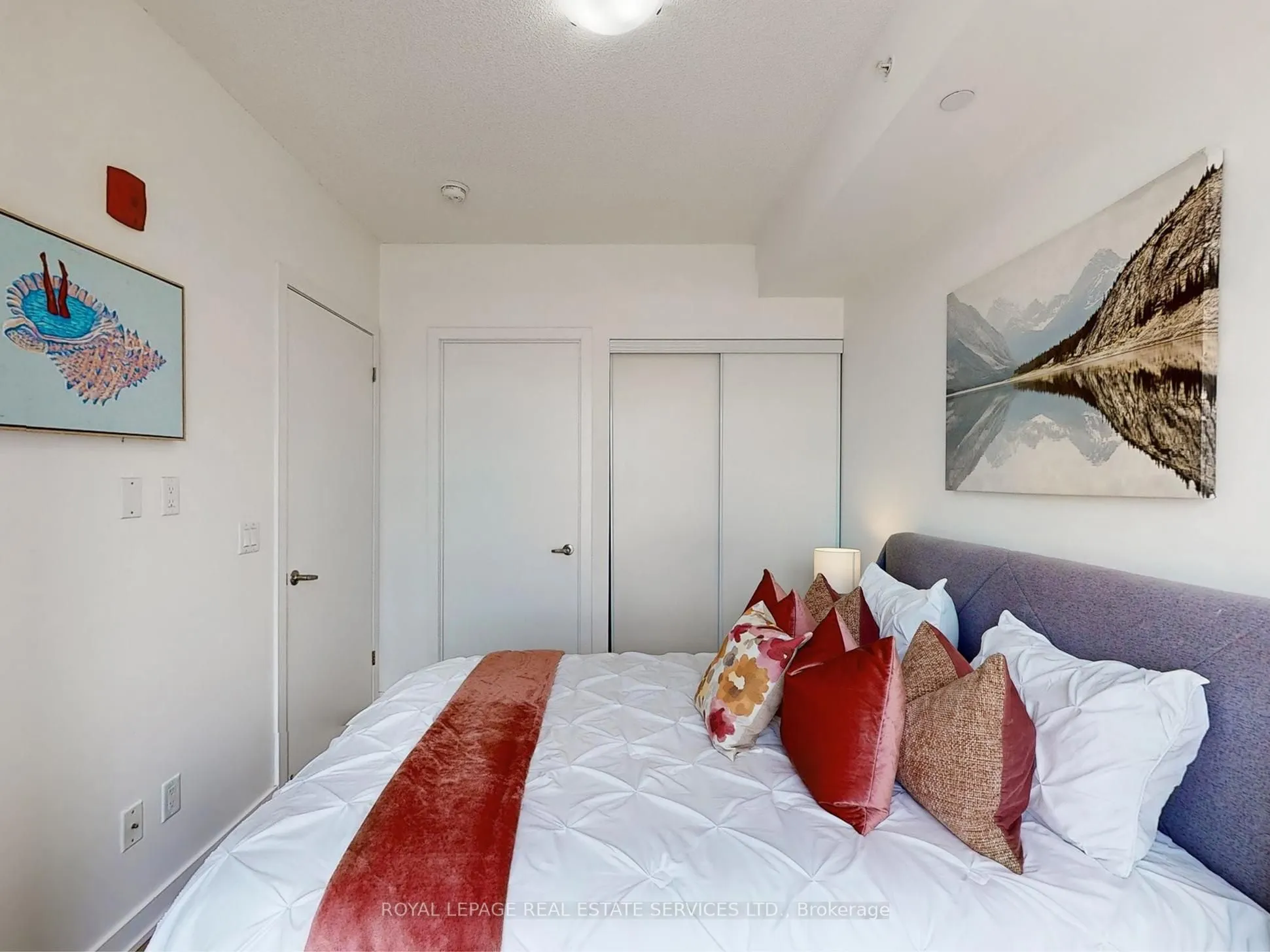 5230 Dundas Street, #625A