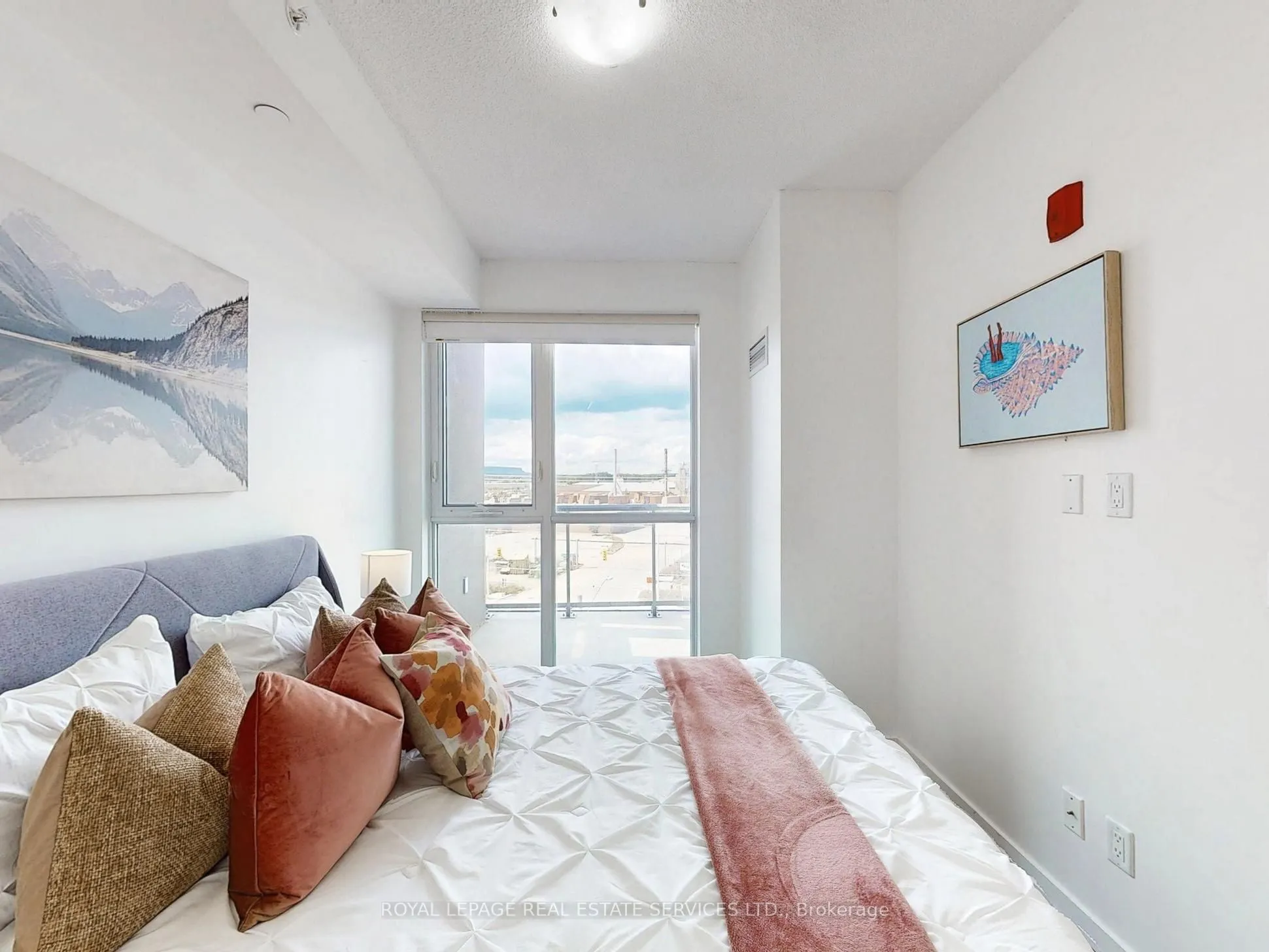 5230 Dundas Street, #625A