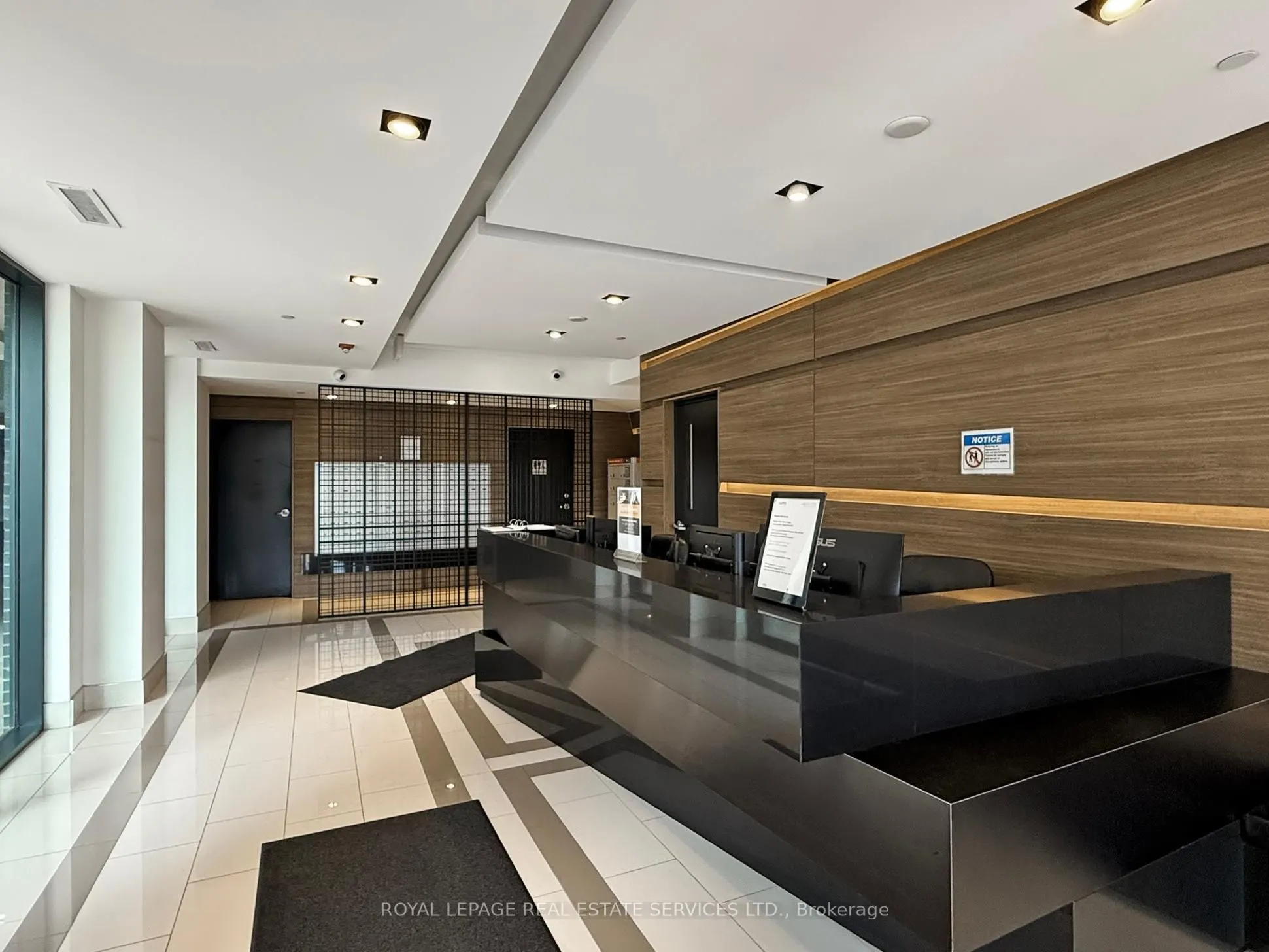 5230 Dundas Street, #625A