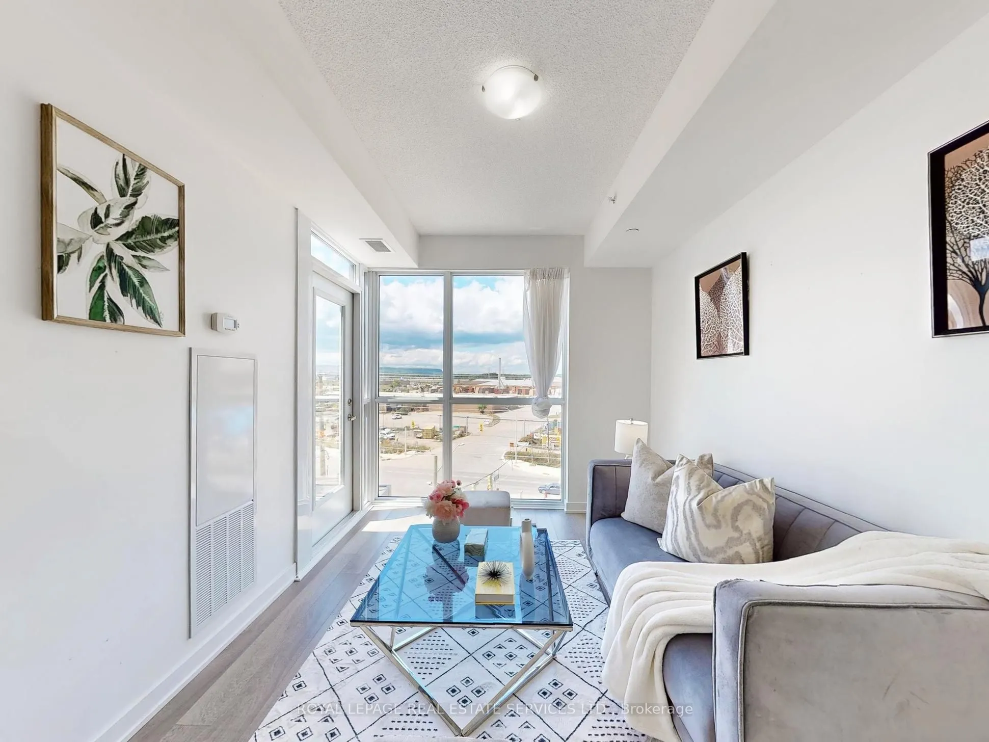5230 Dundas Street, #625A