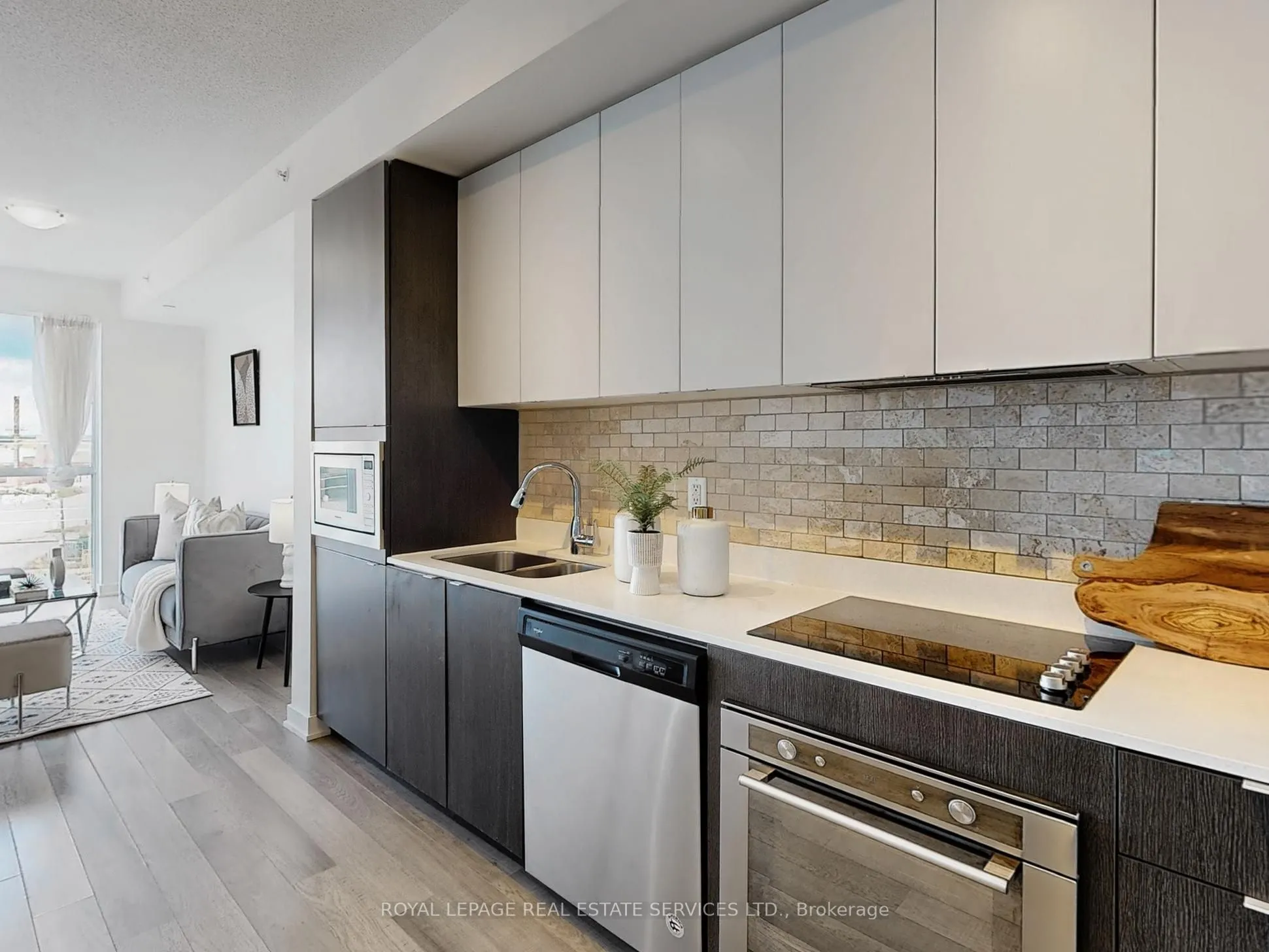 5230 Dundas Street, #625A