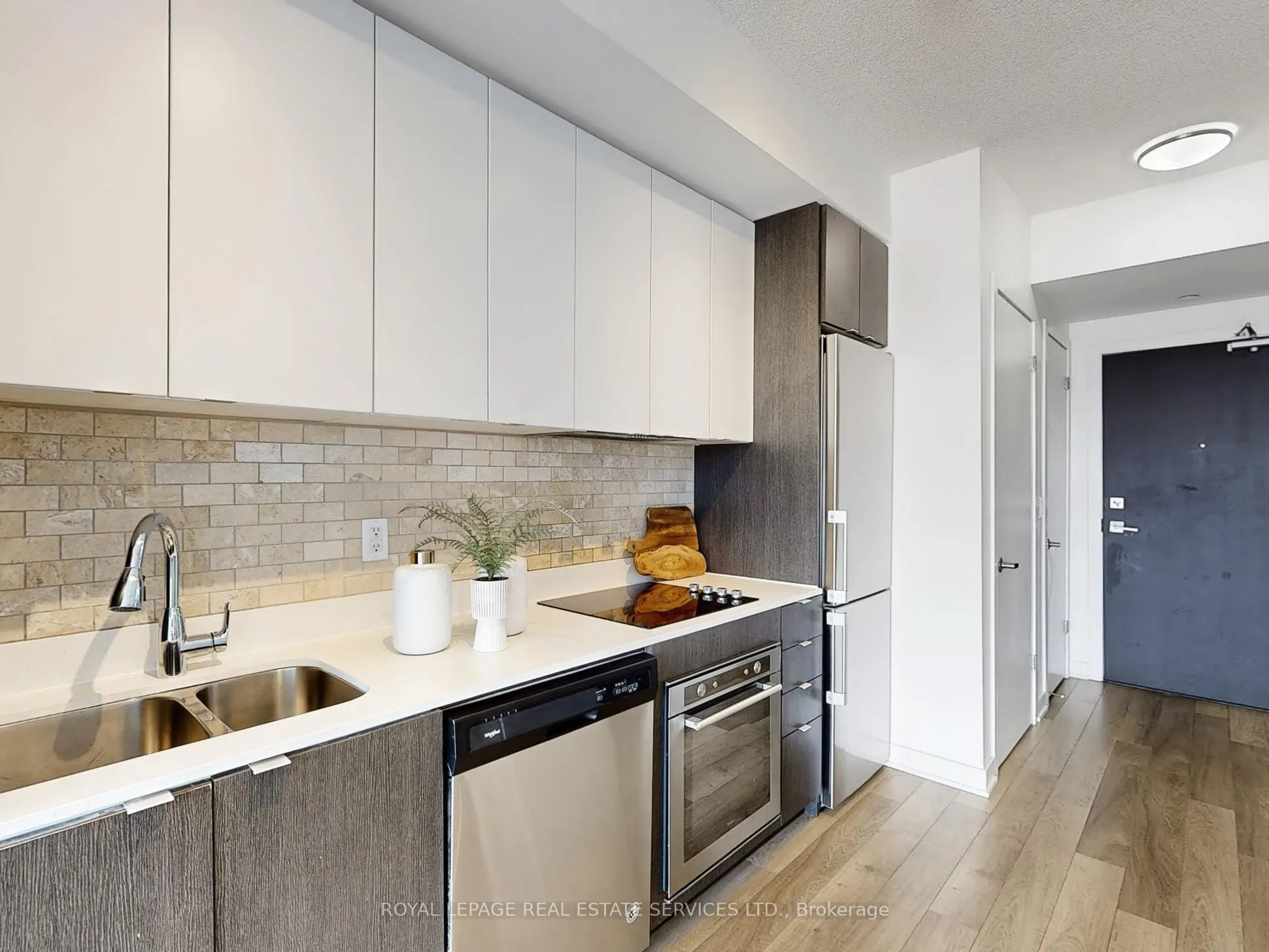 5230 Dundas Street, #625A