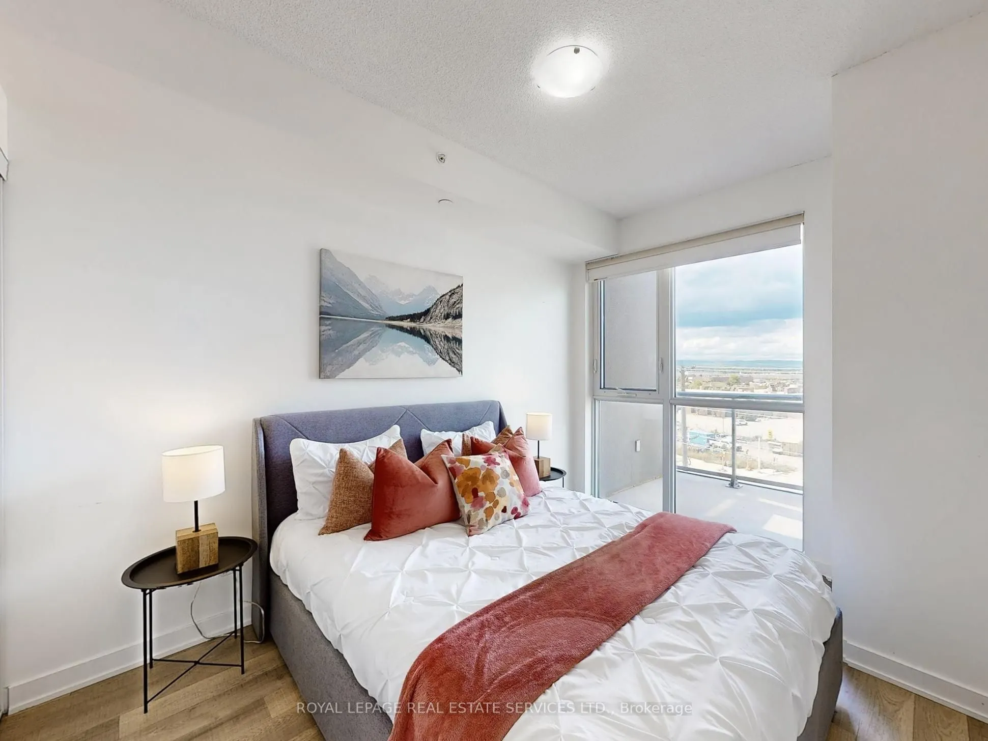 5230 Dundas Street, #625A