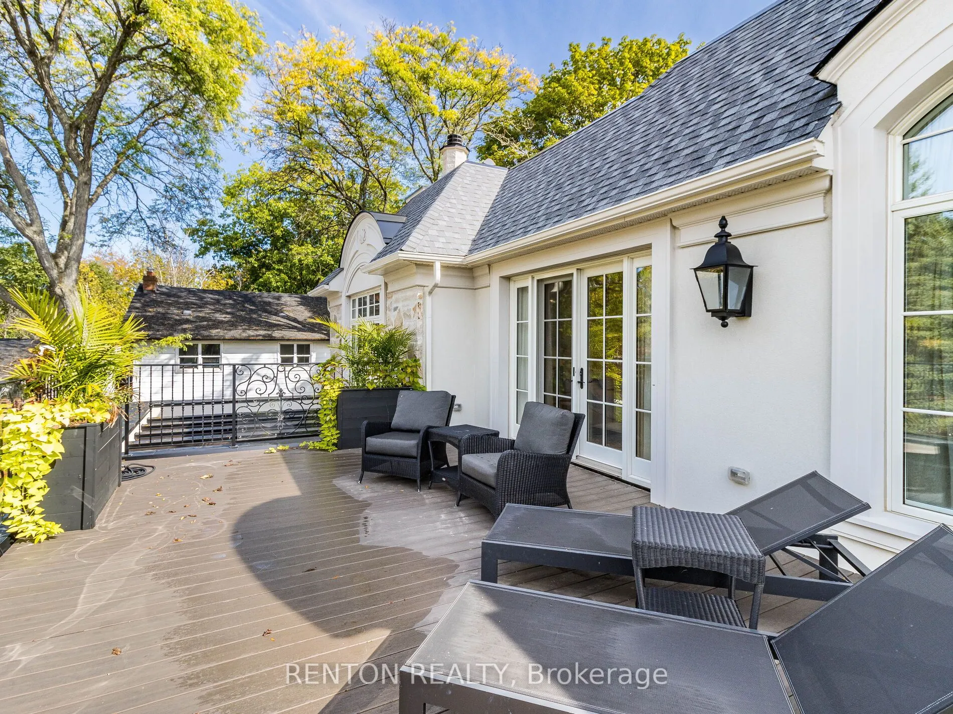 1491 Watersedge Road