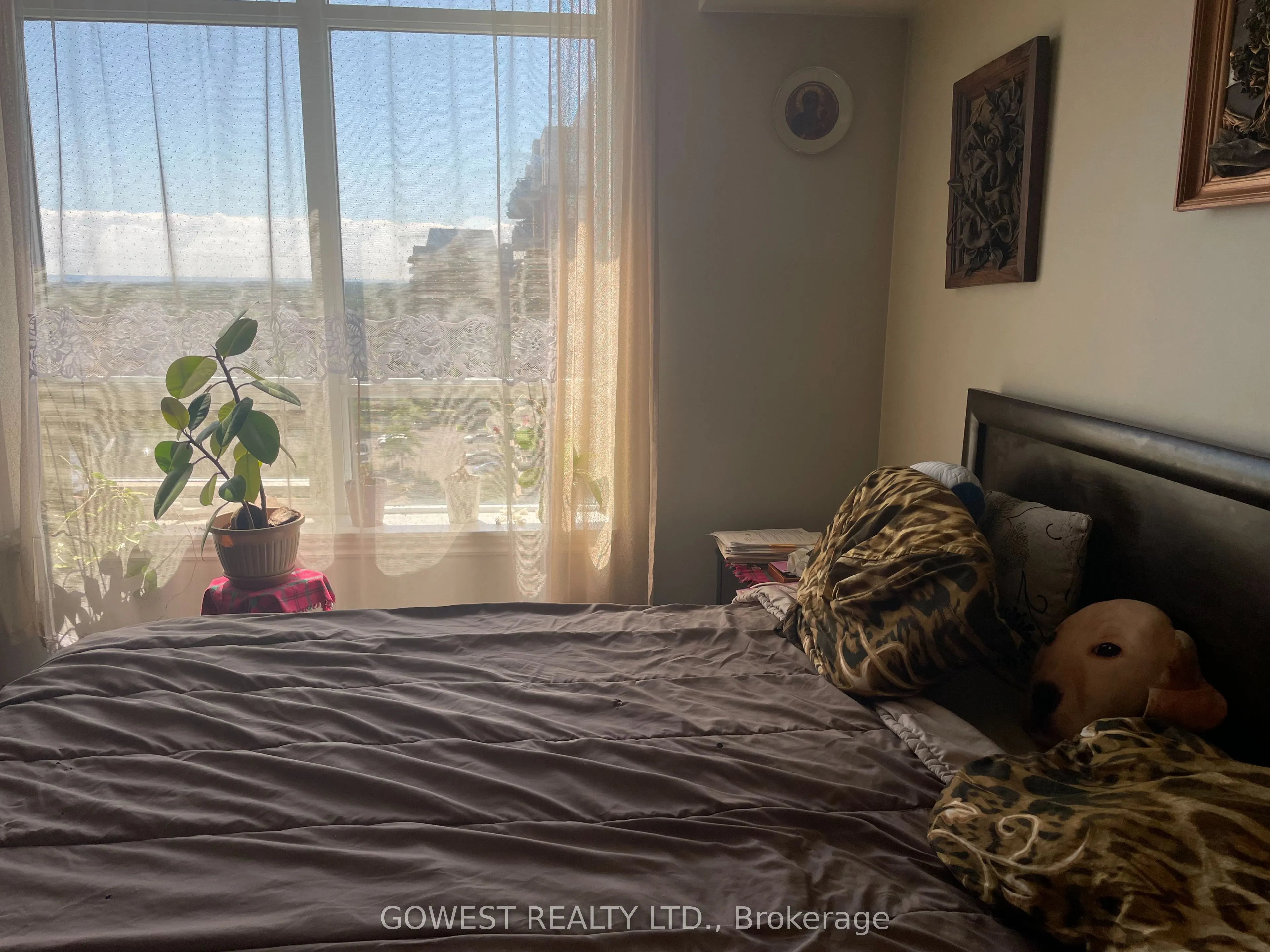 2379 Central Park Drive, #909