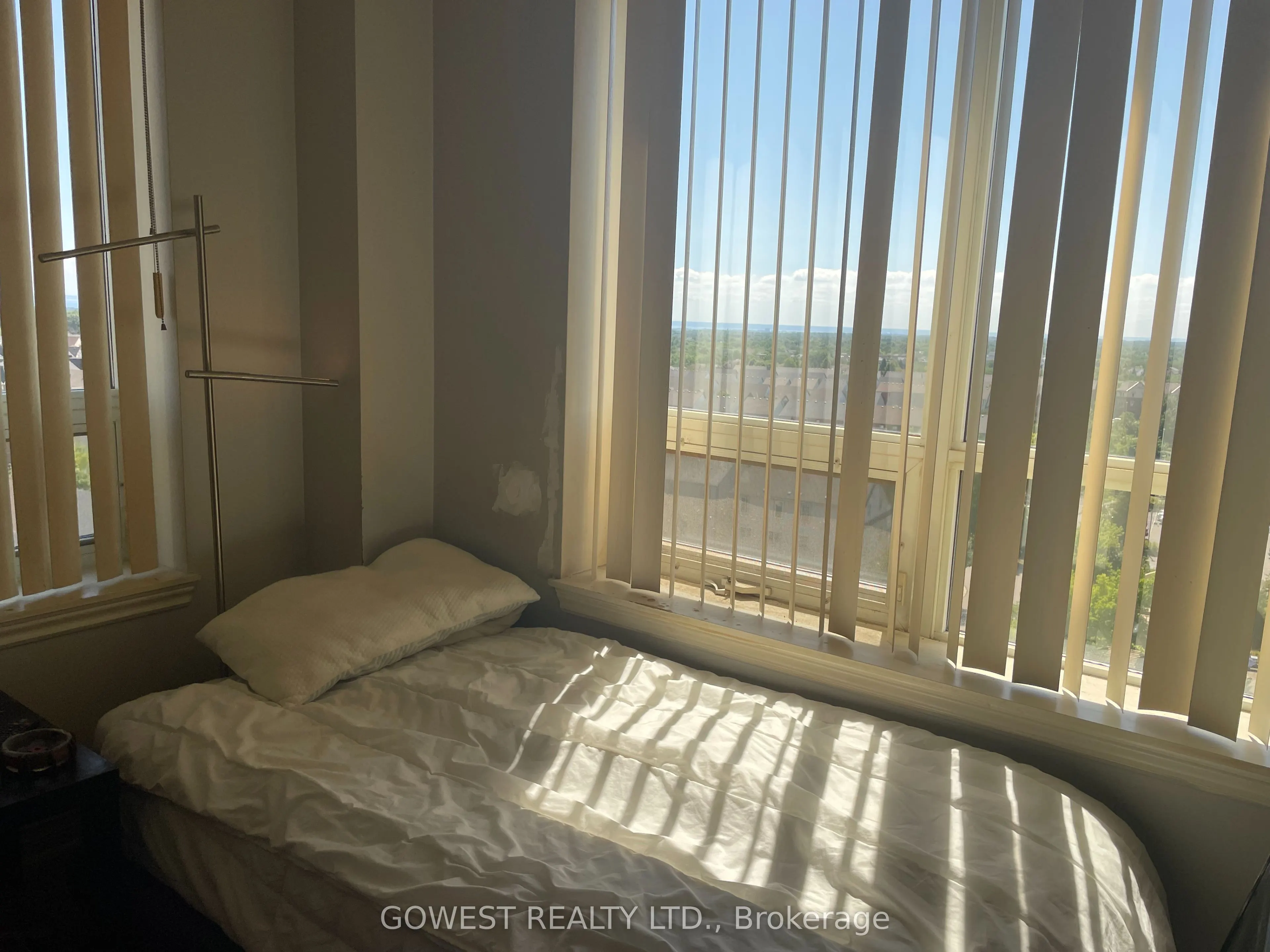 2379 Central Park Drive, #909
