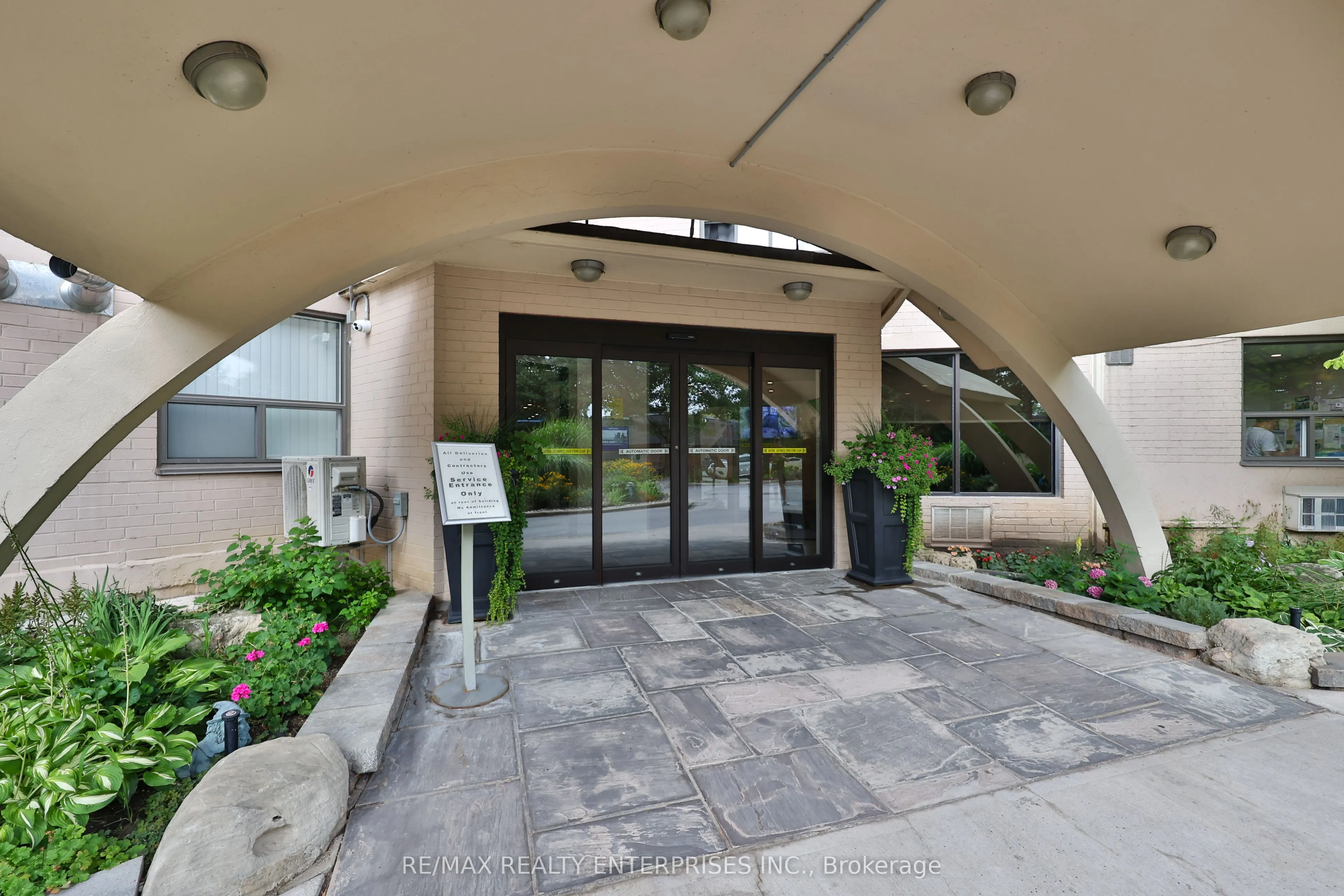 700 Dynes Road, #317