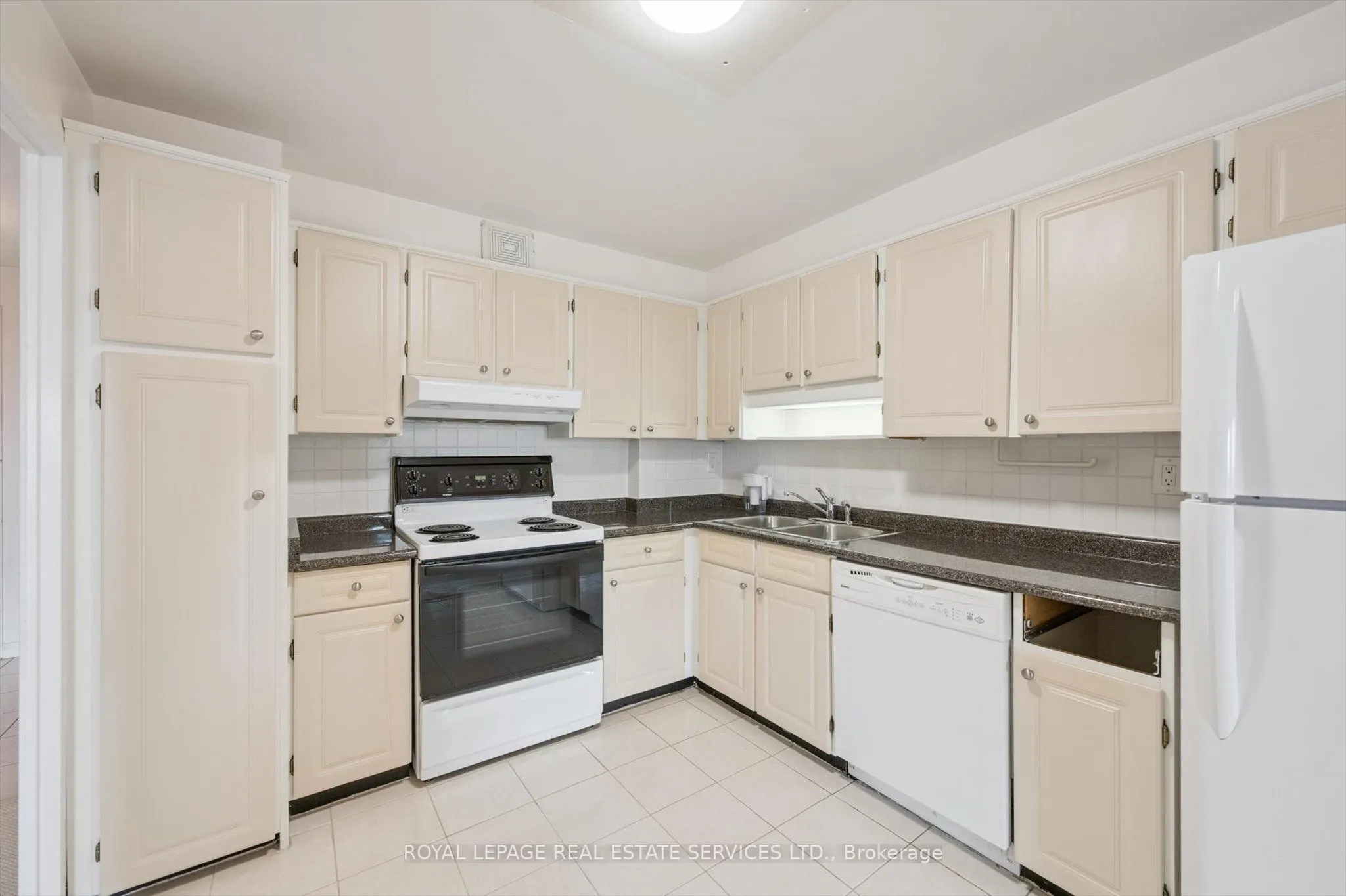 1400 Dixie Road, #1206