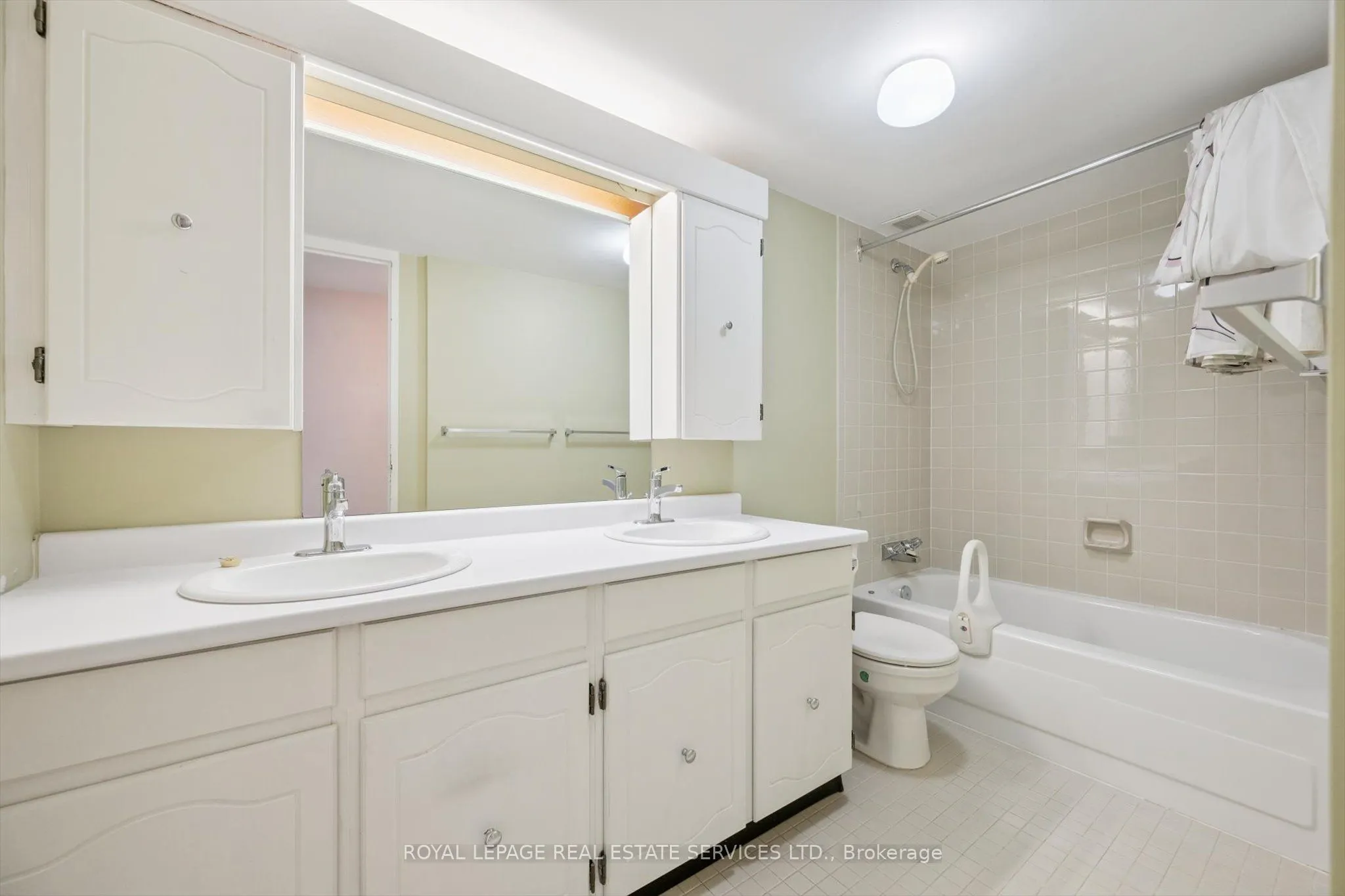 1400 Dixie Road, #1206