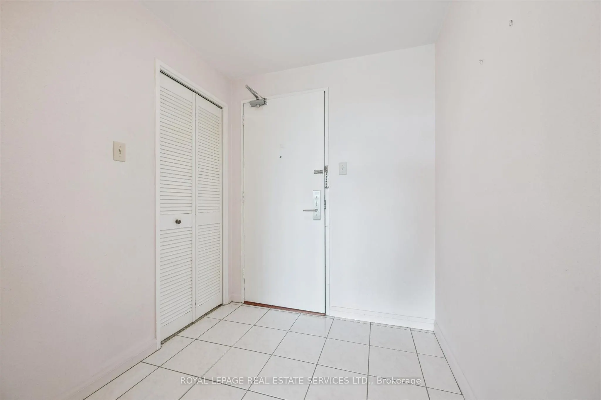 1400 Dixie Road, #1206