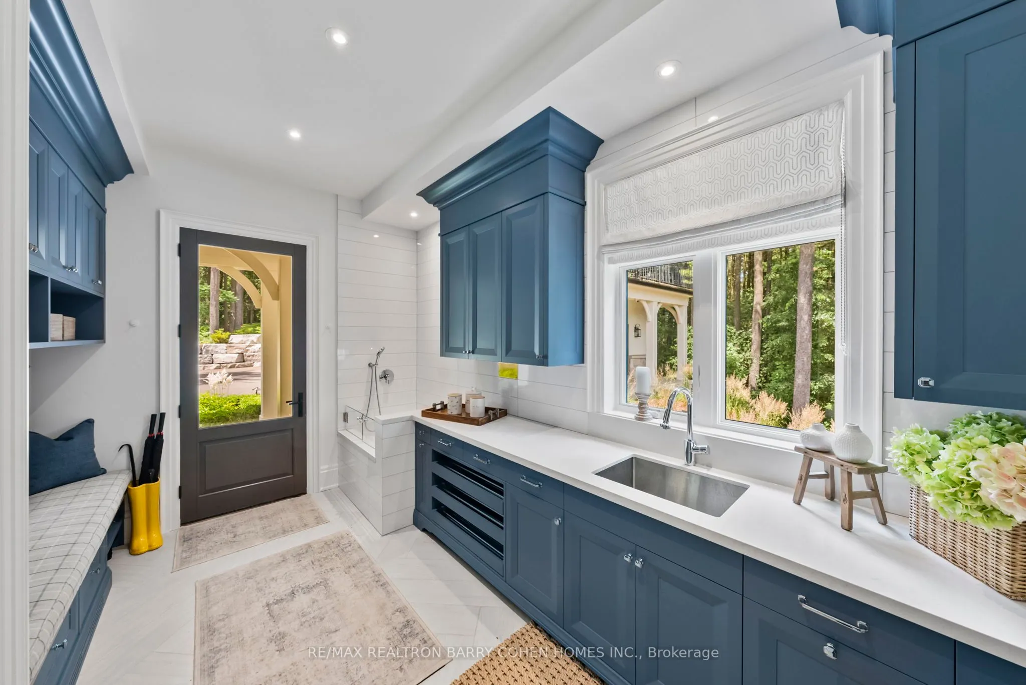 15466 The Gore Road