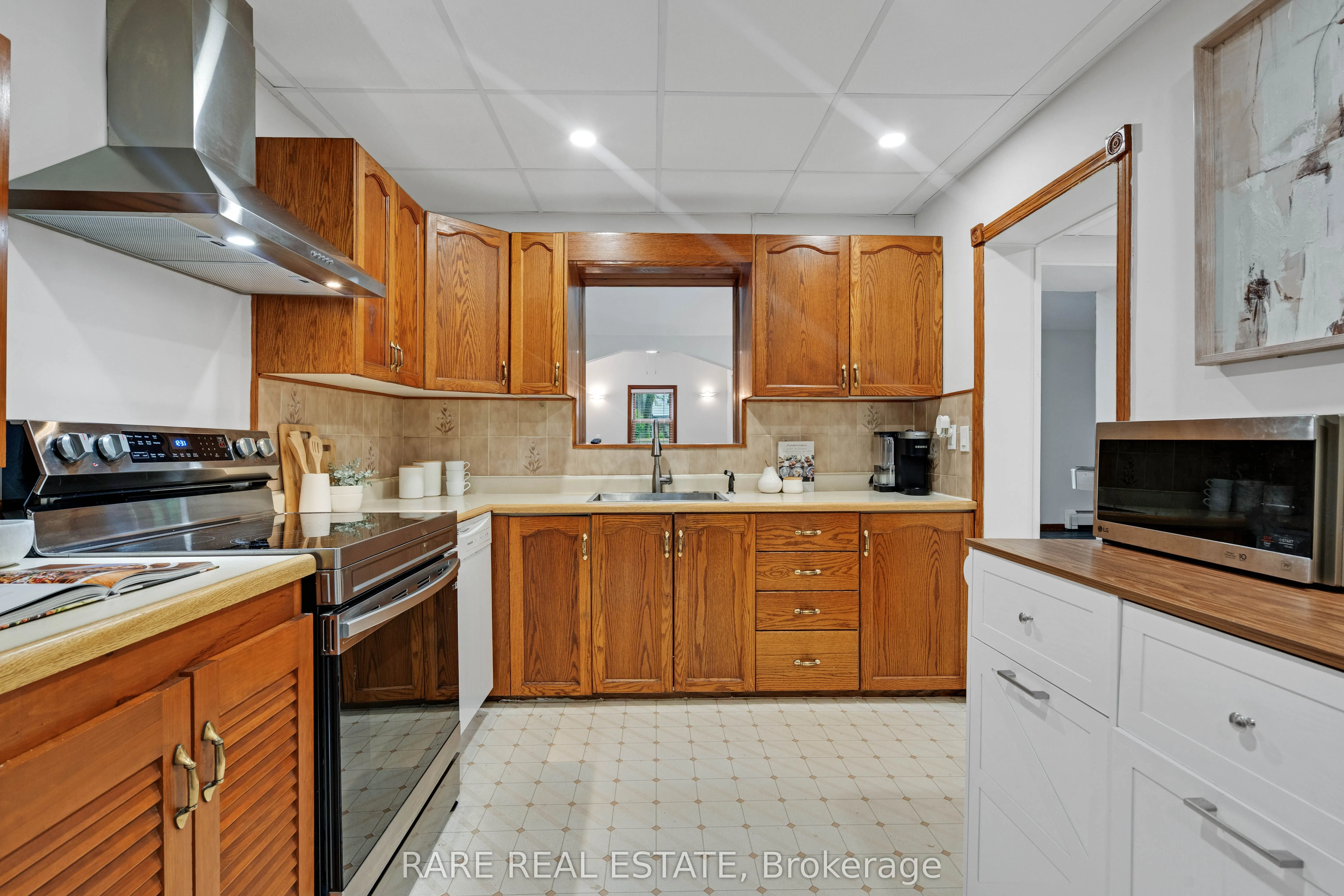 2073 Leighland Road