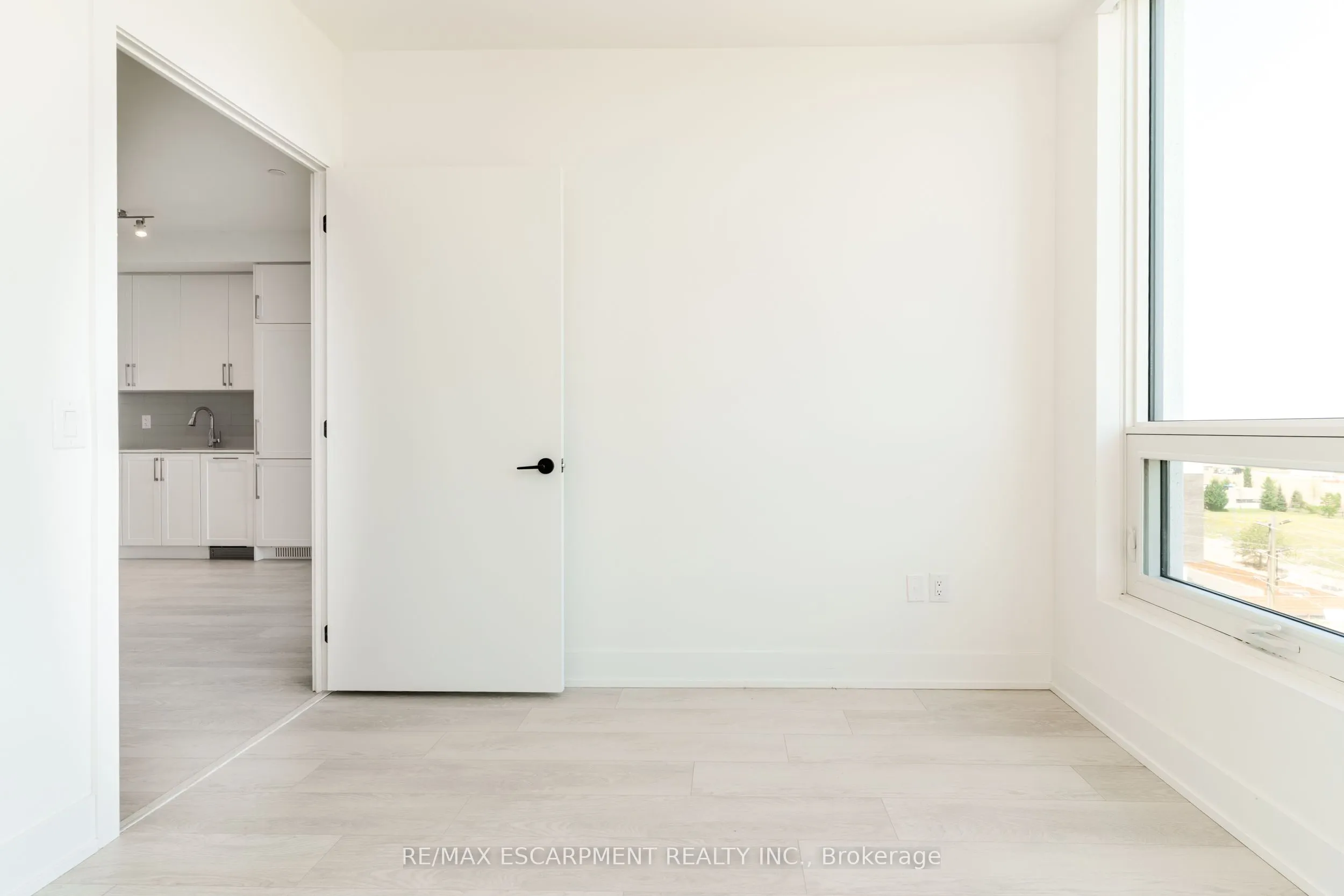 2450 Old Bronte Road, #614