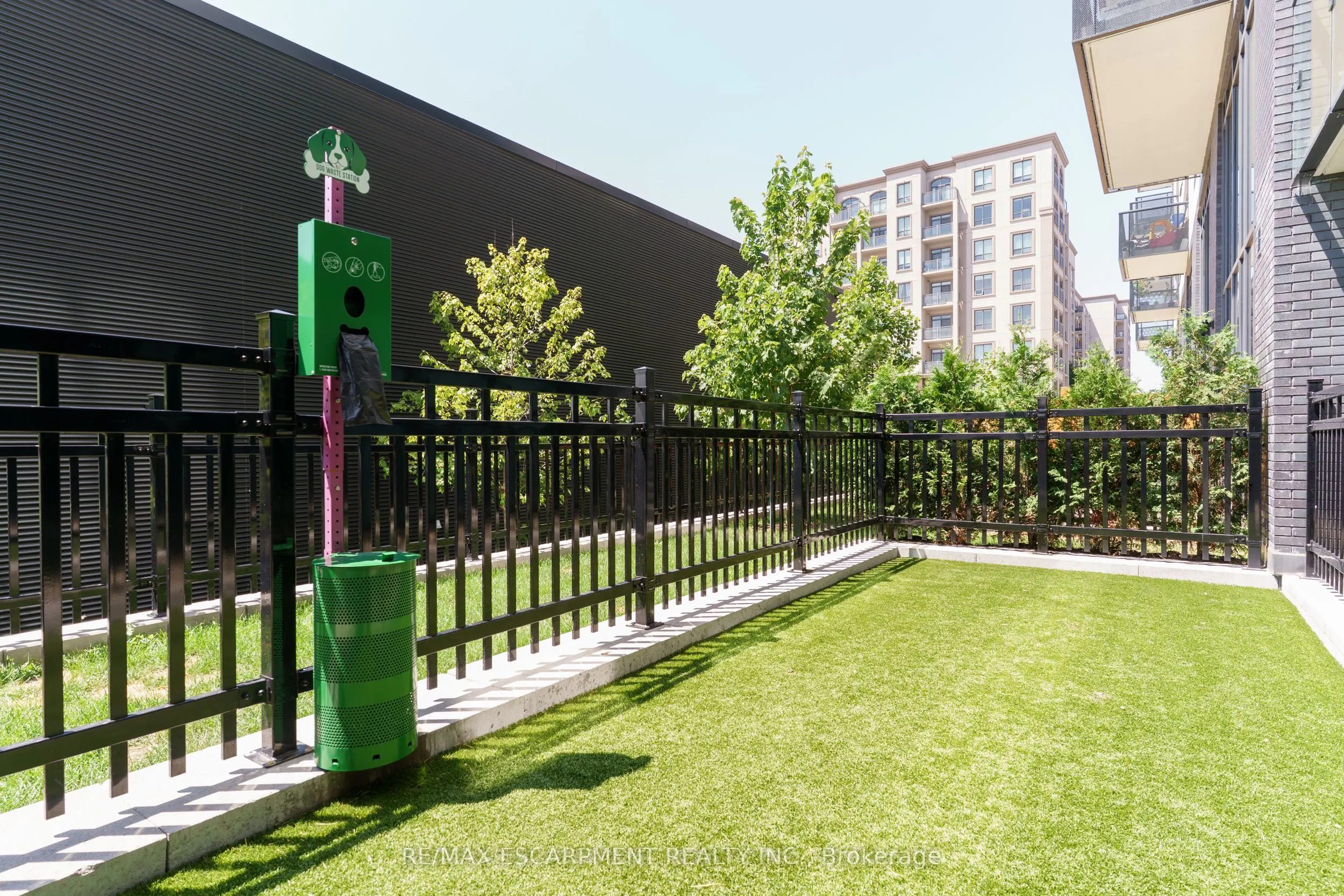 2450 Old Bronte Road, #614