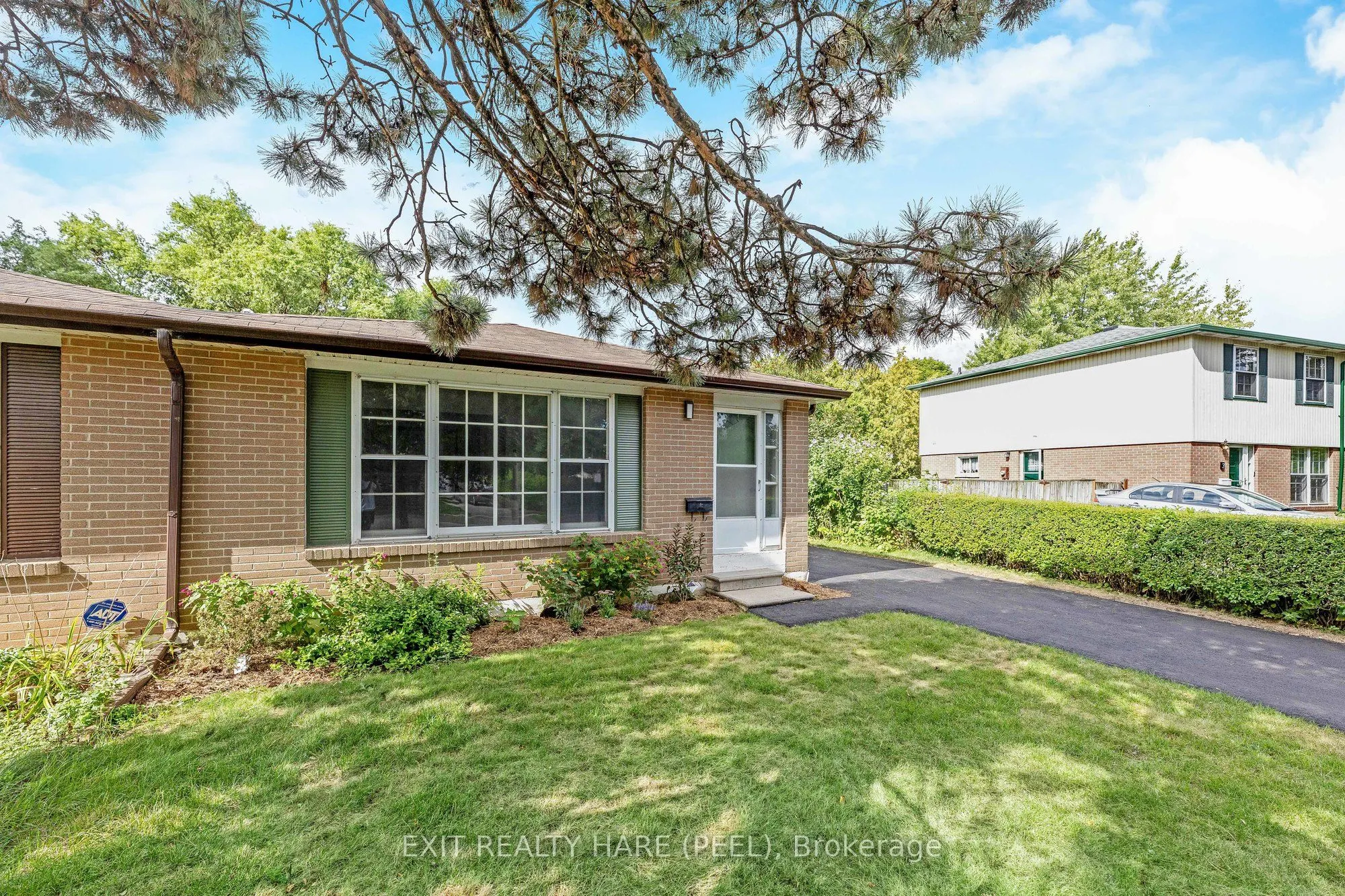 5 Garside Crescent