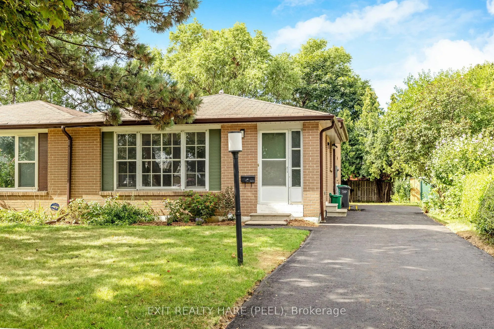 5 Garside Crescent