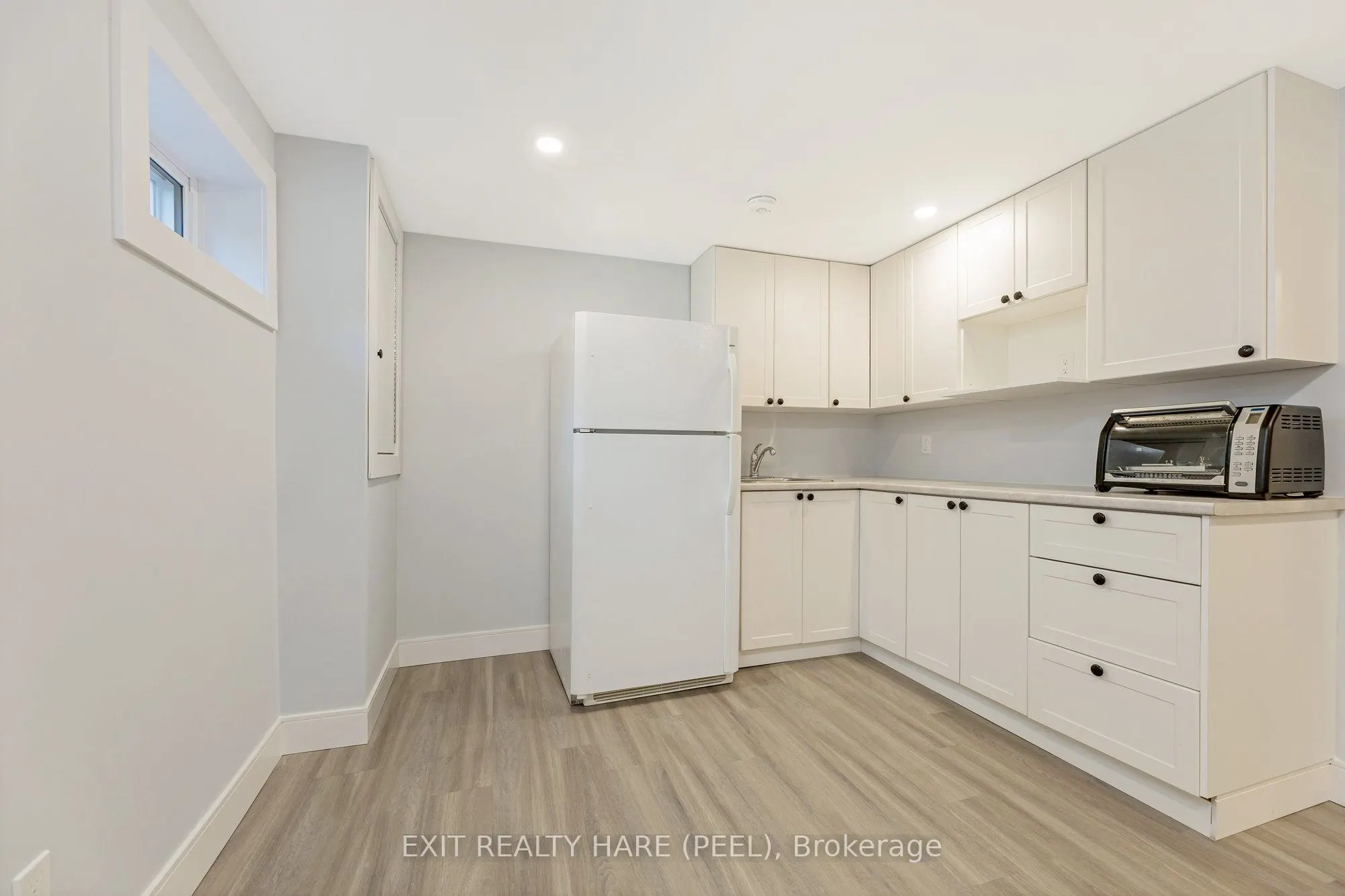 5 Garside Crescent