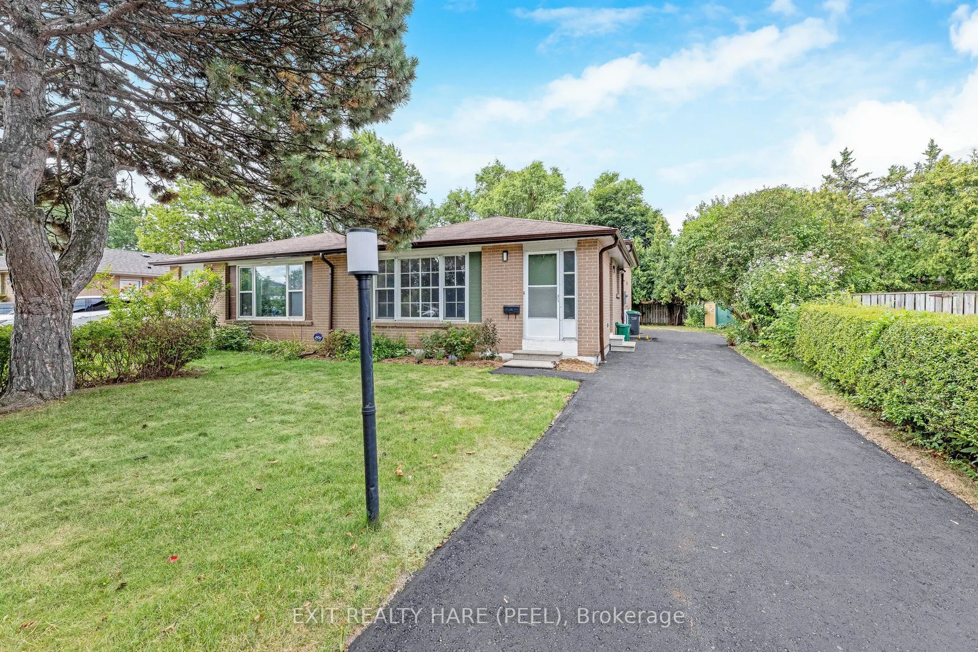 5 Garside Crescent