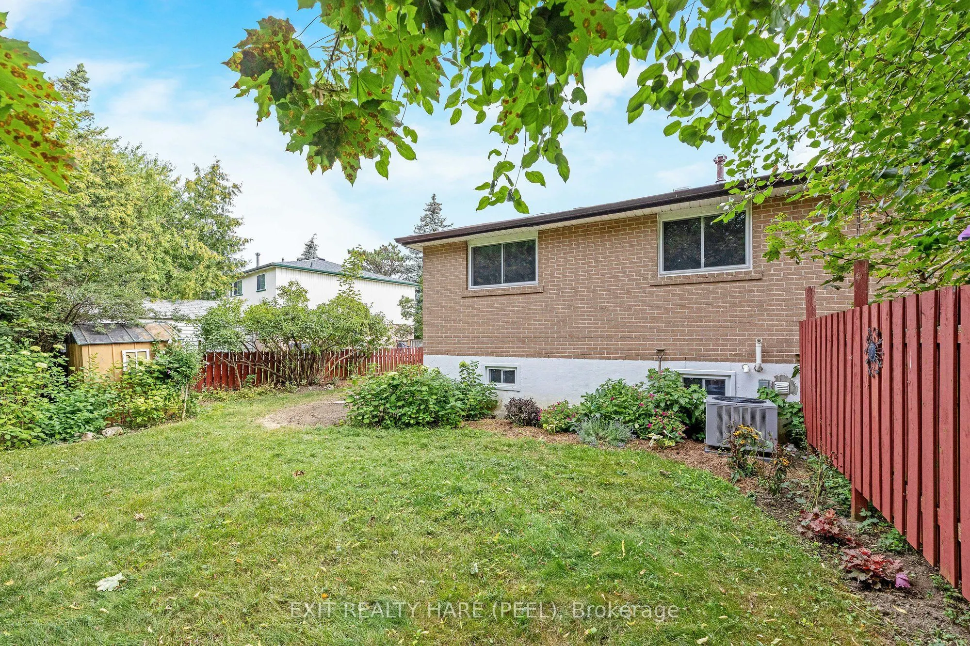 5 Garside Crescent