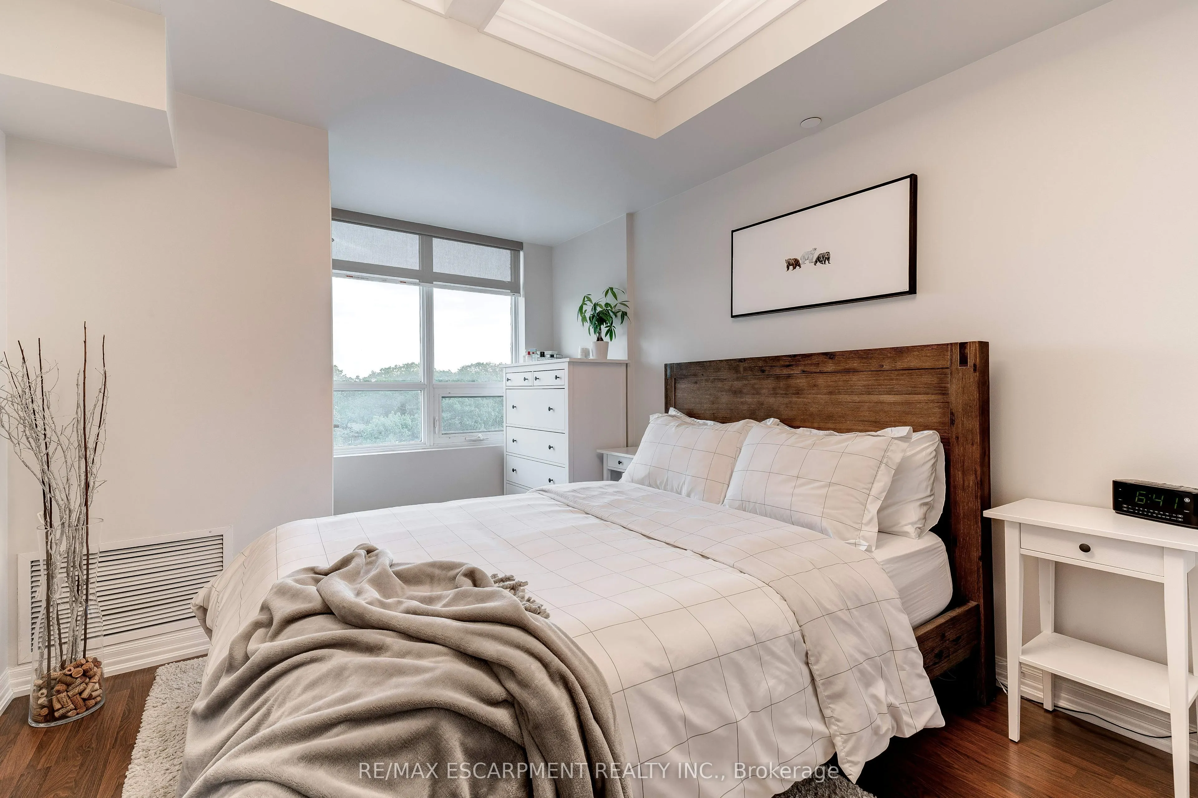 3563 LAKE SHORE Boulevard W, #505