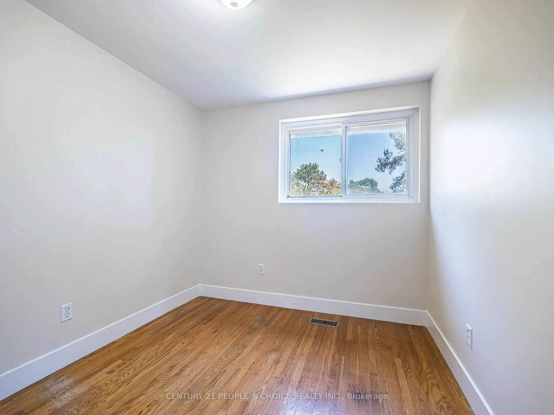 1720 Albion Road, #16