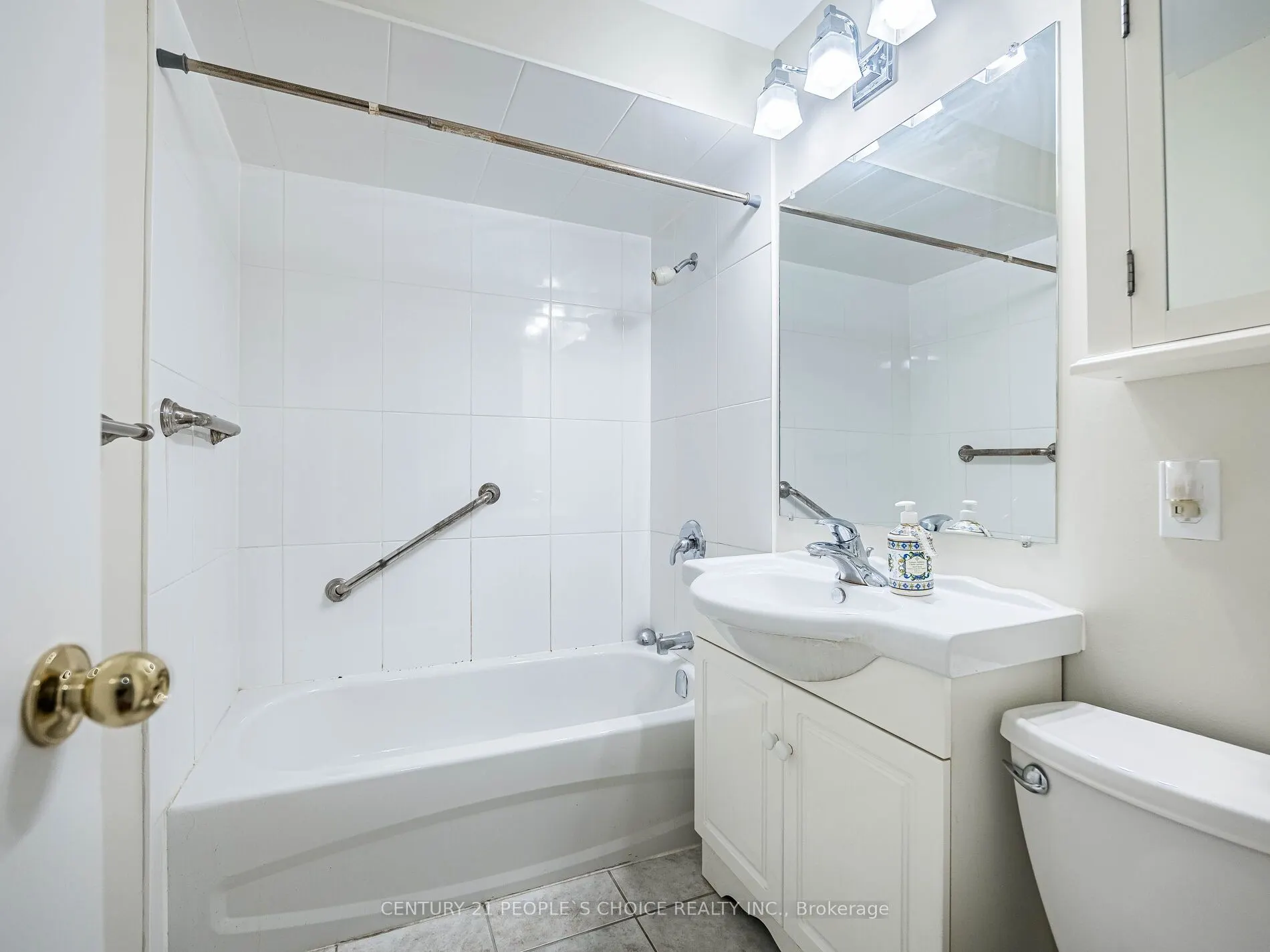 1720 Albion Road, #16