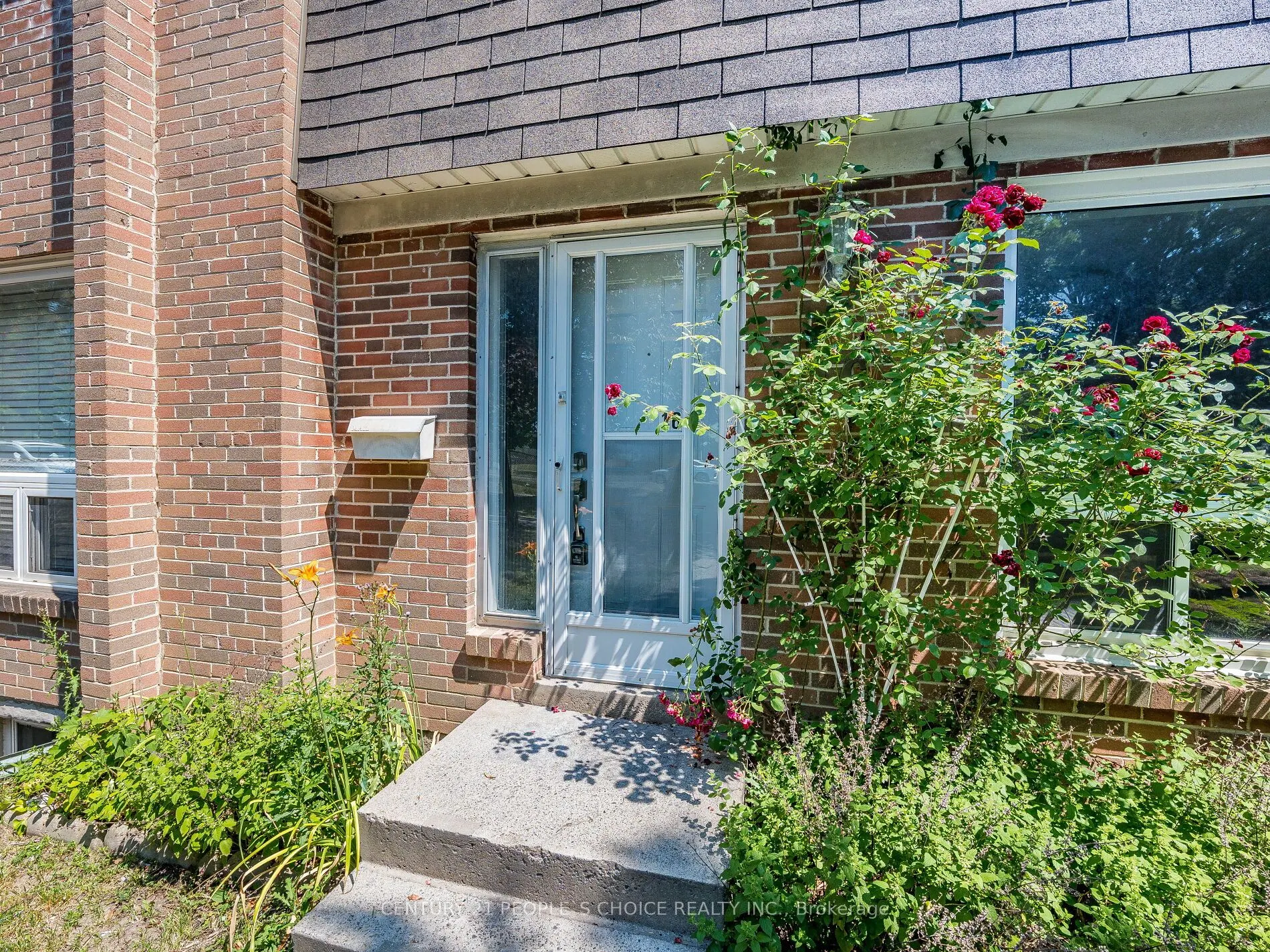 1720 Albion Road, #16
