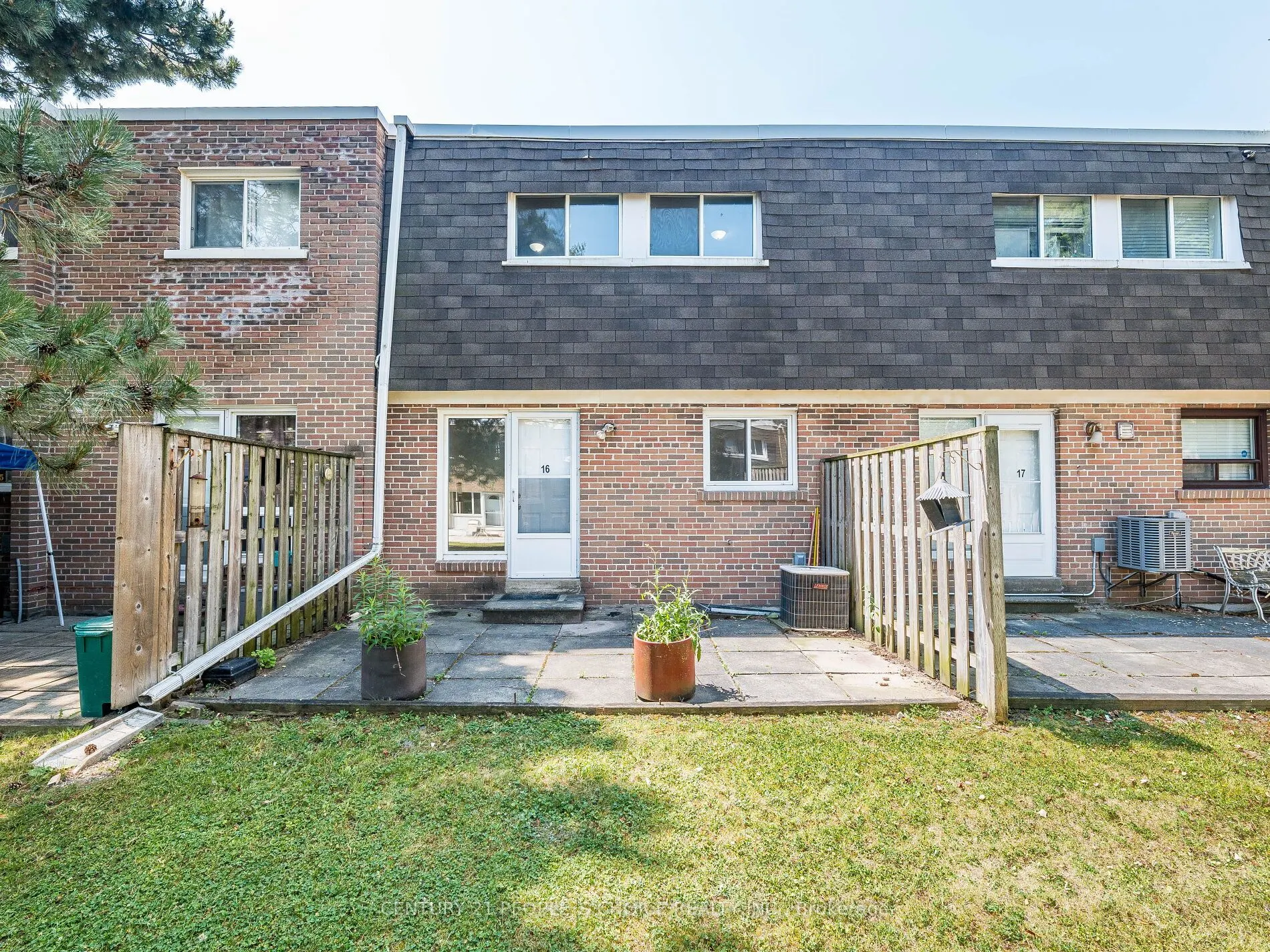 1720 Albion Road, #16