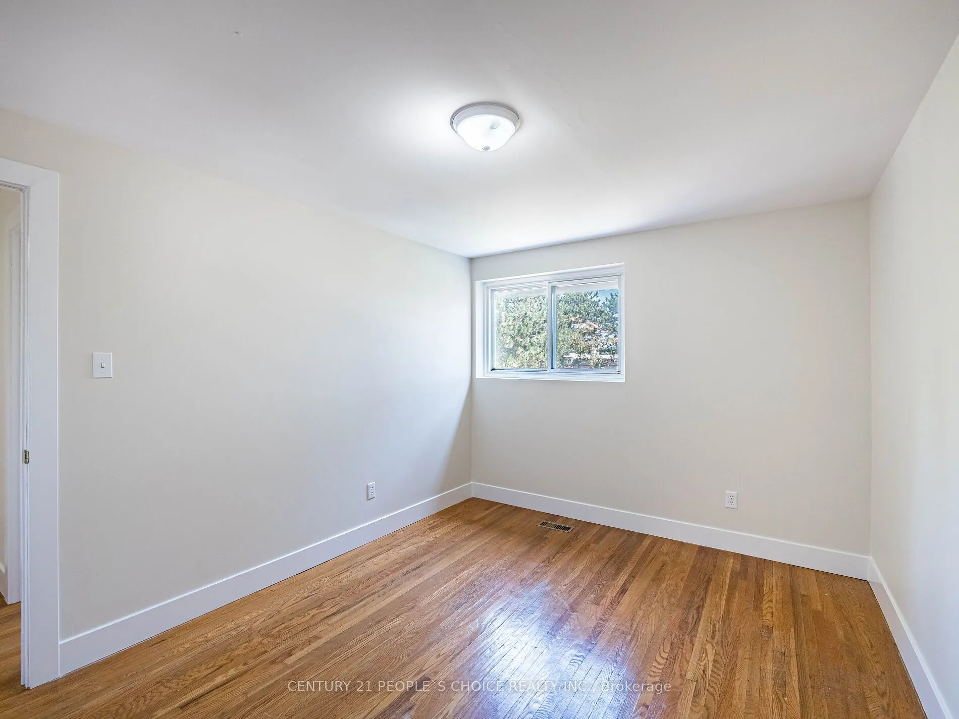 1720 Albion Road, #16
