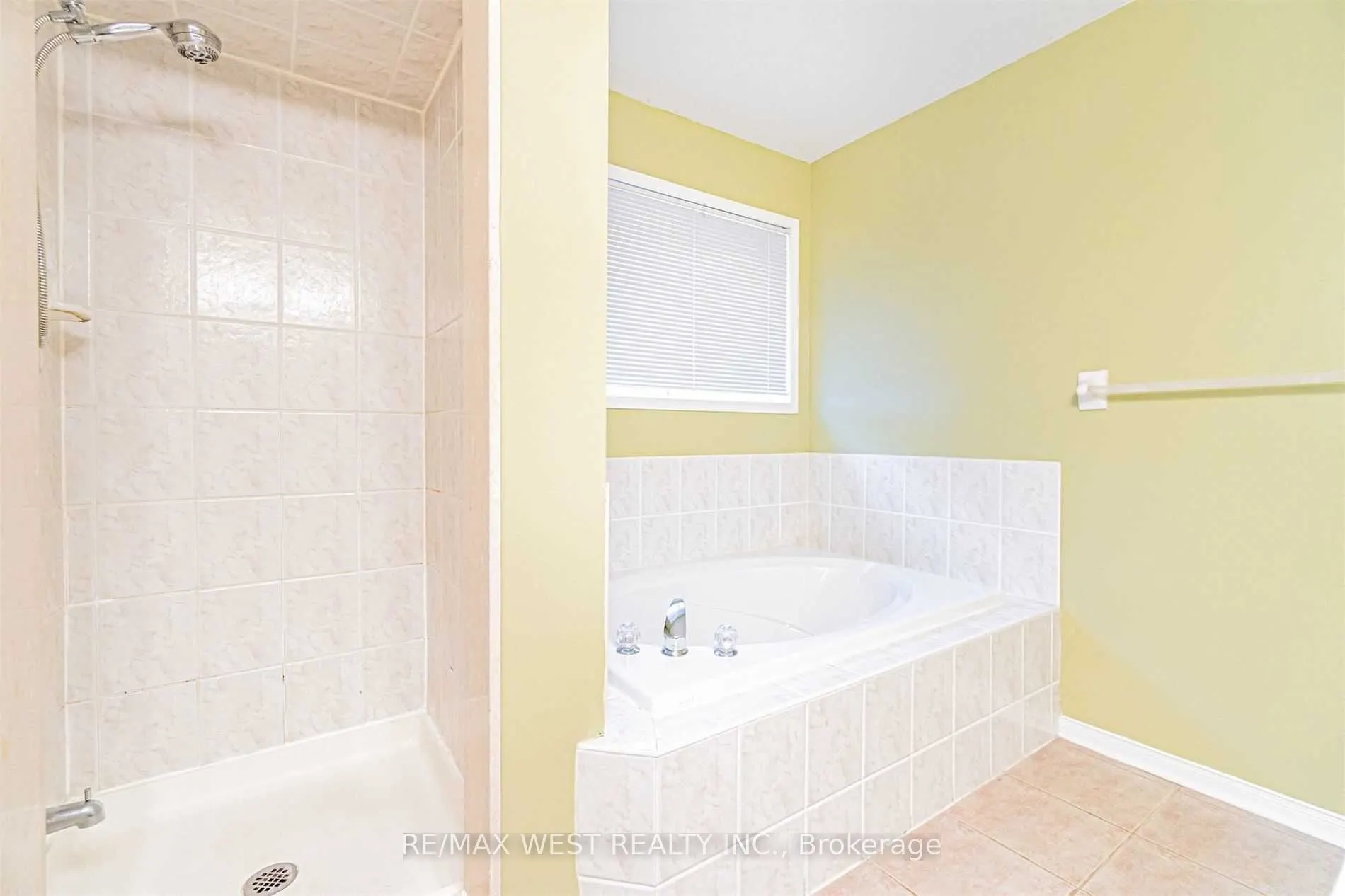 37 Charleswood Circle