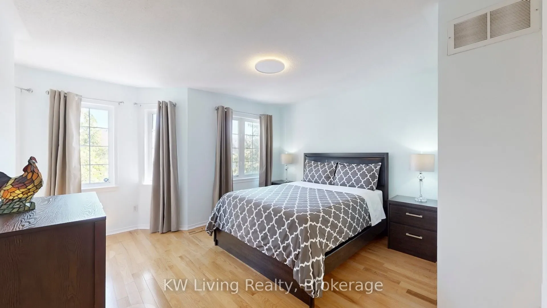 5260 McFarren Boulevard, #32