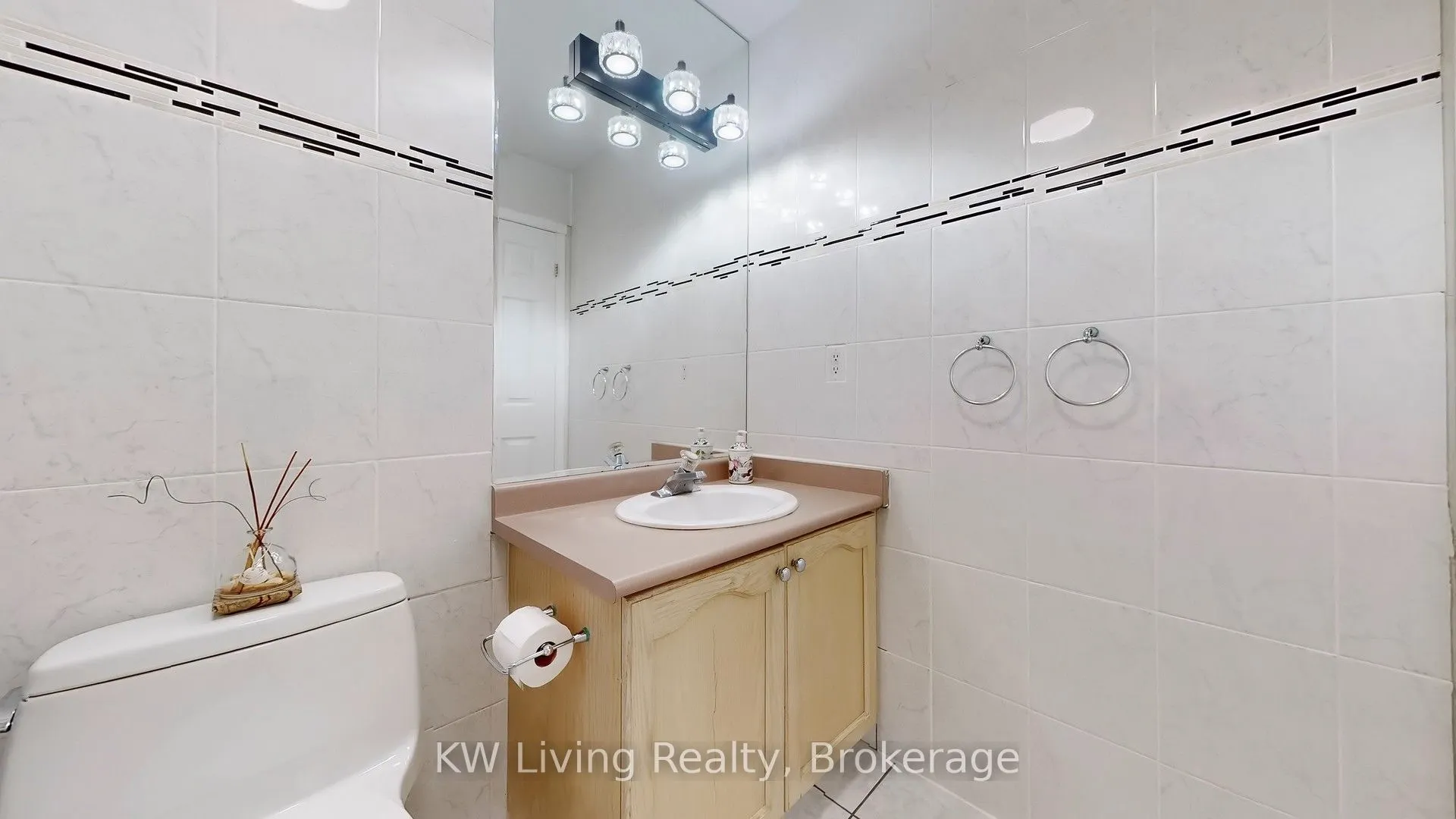 5260 McFarren Boulevard, #32