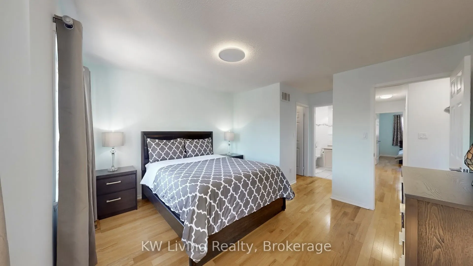 5260 McFarren Boulevard, #32