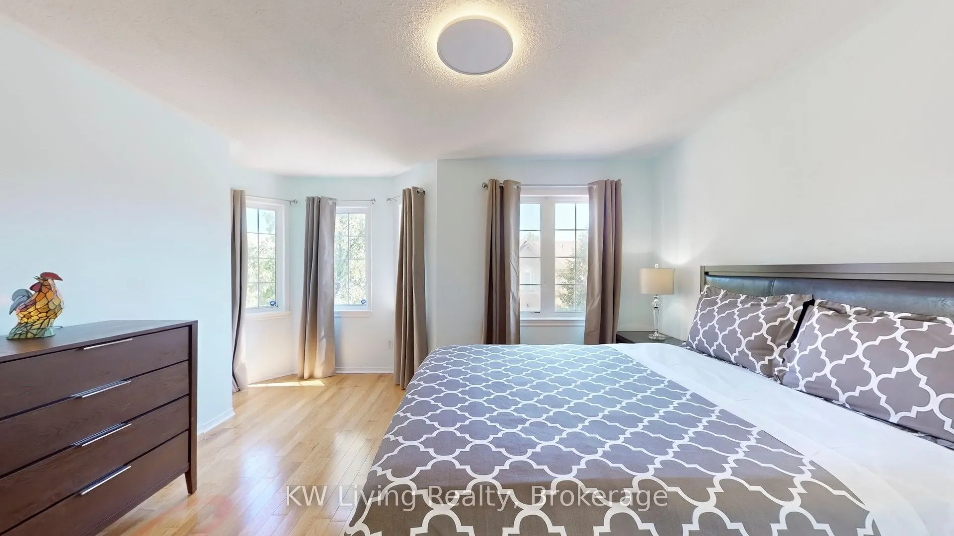 5260 McFarren Boulevard, #32