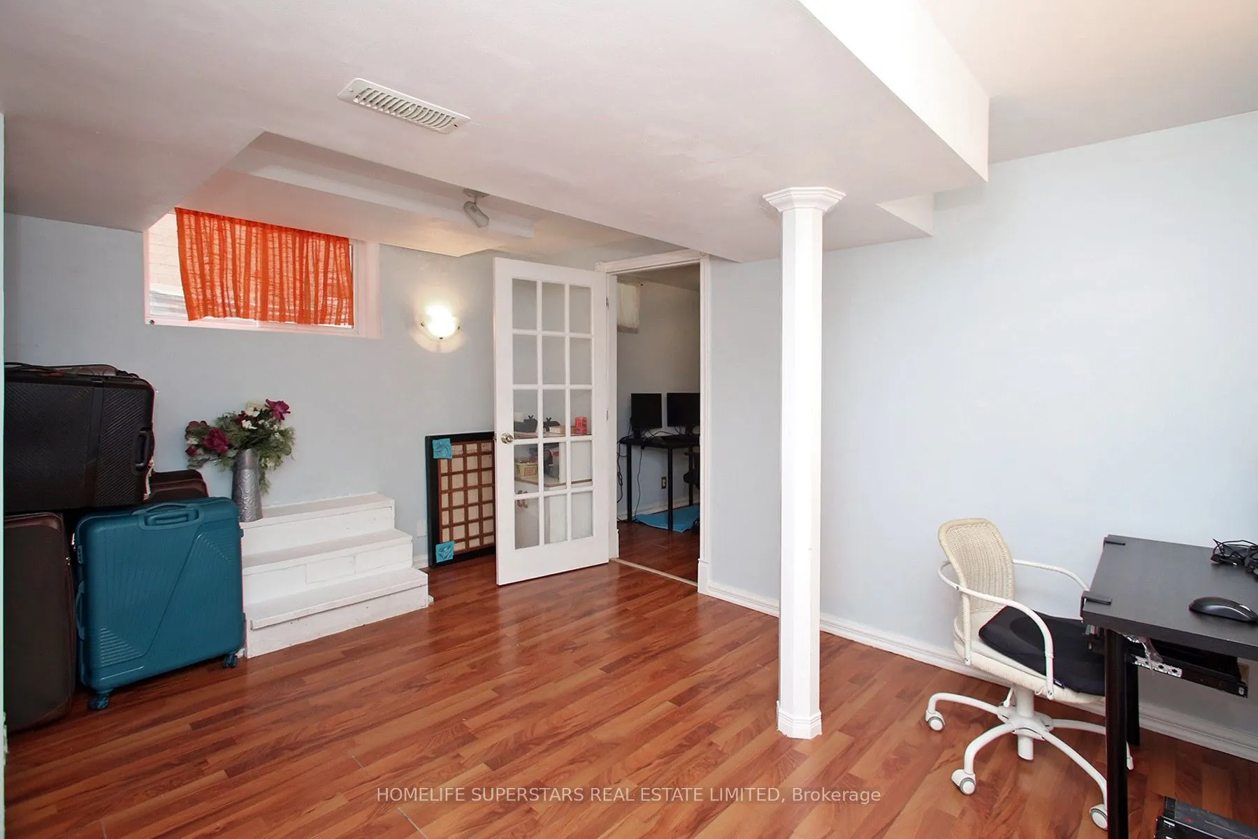 1123 Foxglove Place