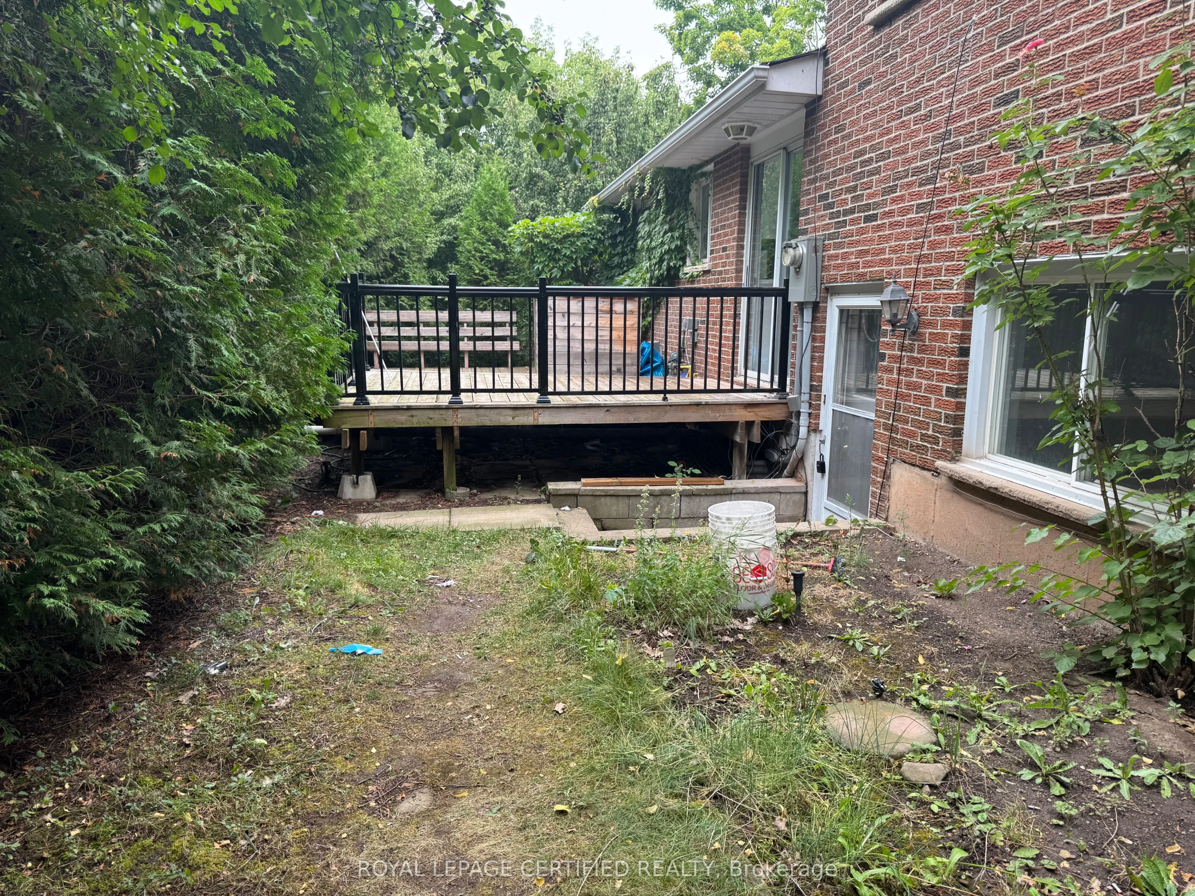 2069 Thornlea Drive S, #SIDE SECOND UNIT