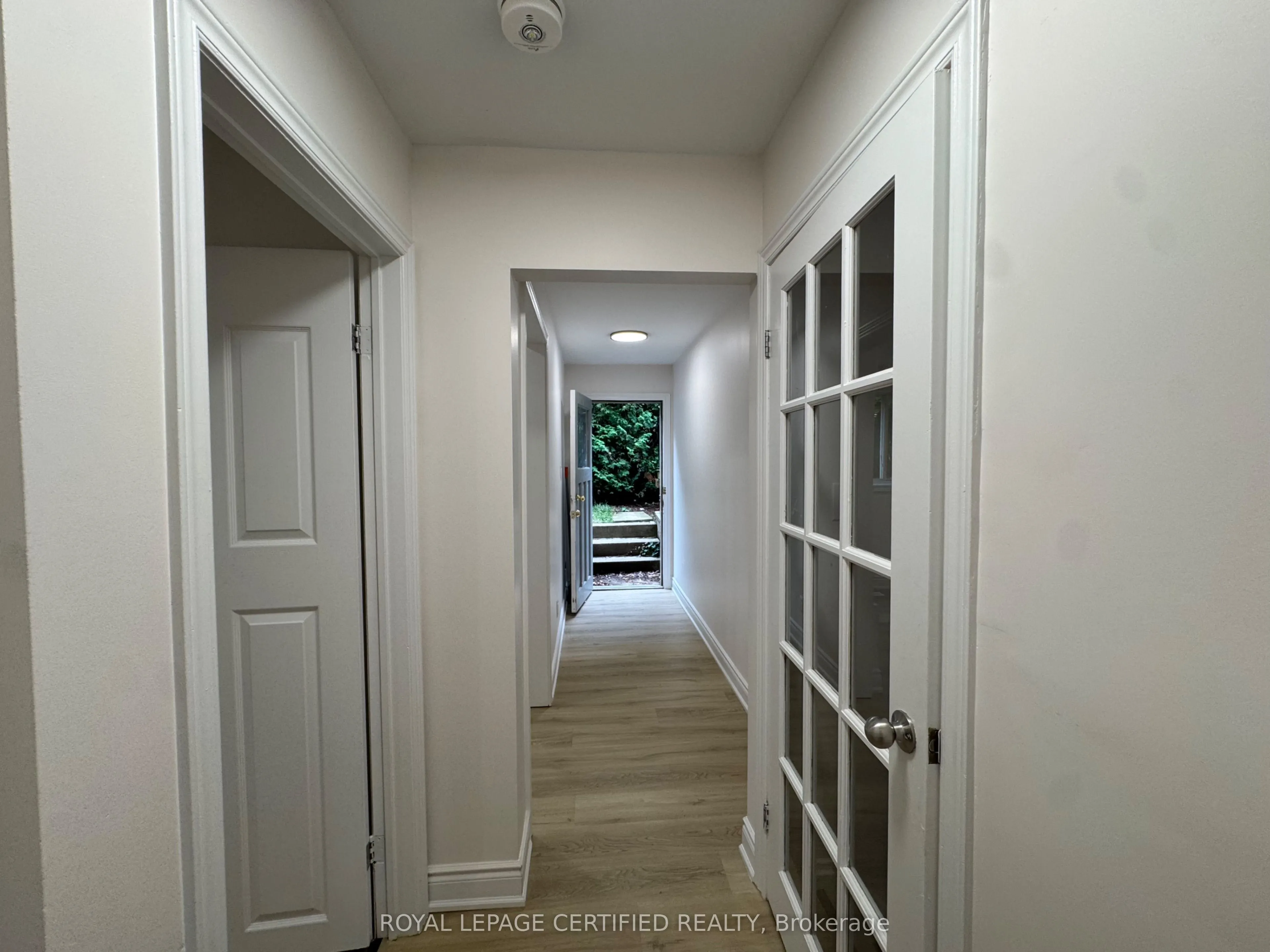2069 Thornlea Drive S, #SIDE SECOND UNIT