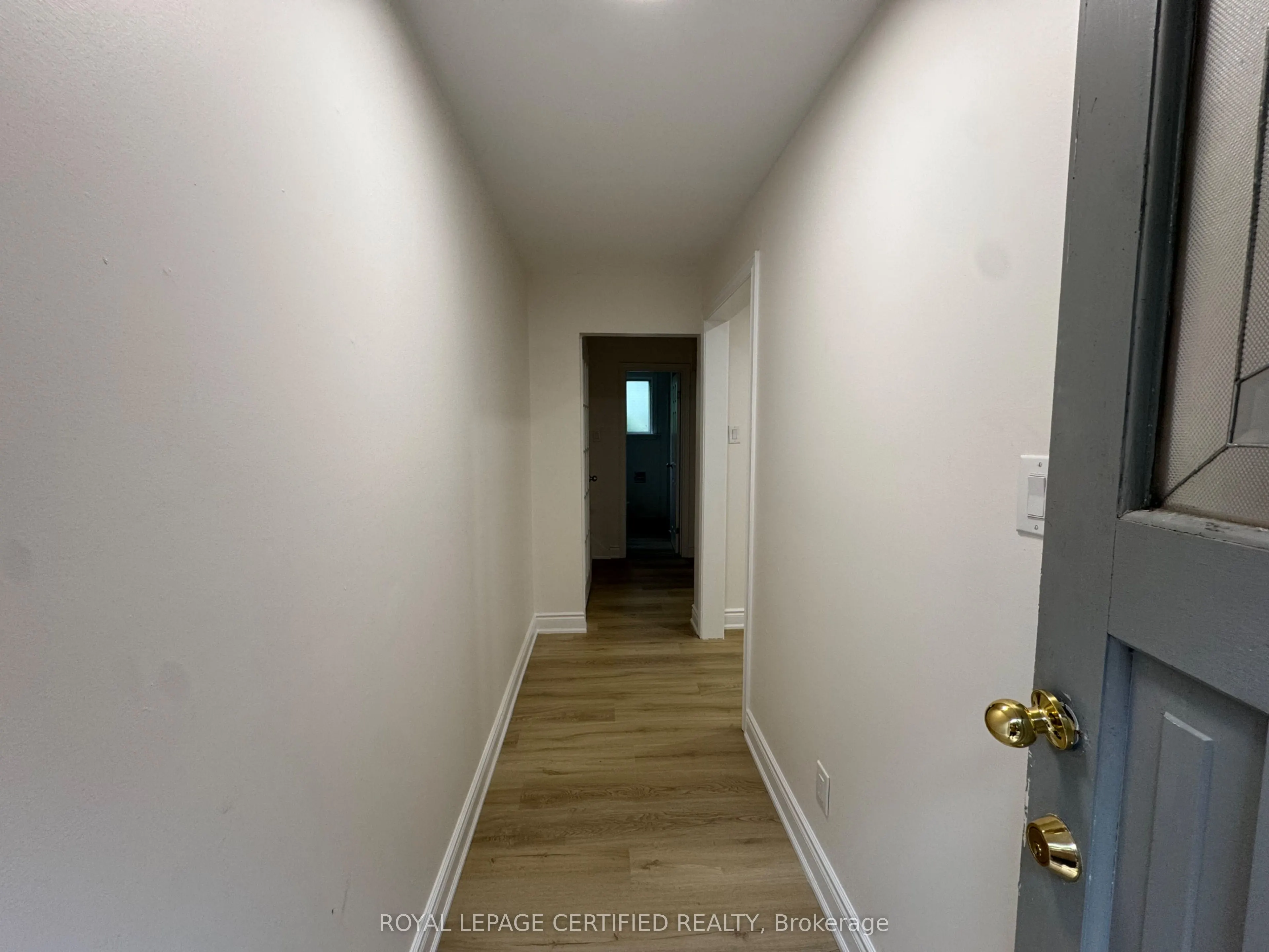 2069 Thornlea Drive S, #SIDE SECOND UNIT