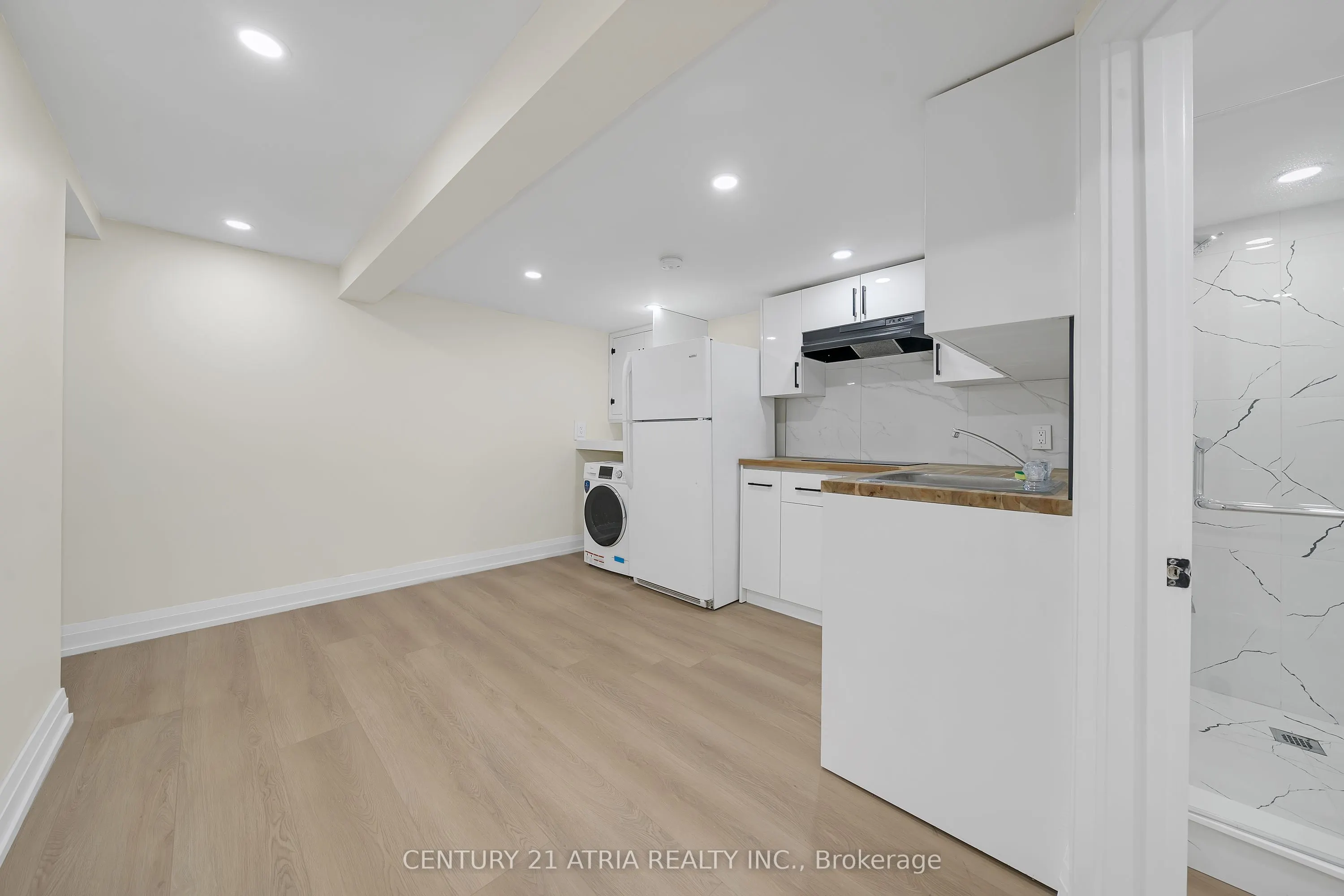 48 Tealham Drive S