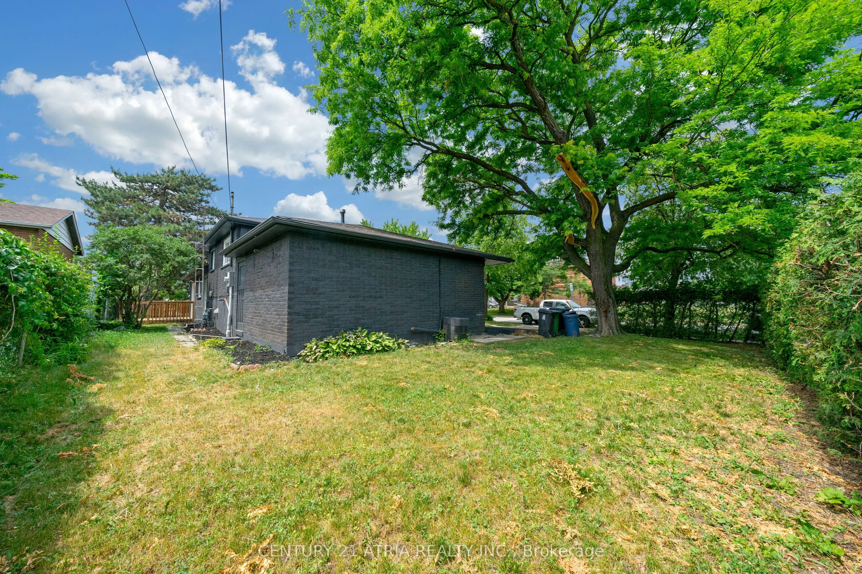 48 Tealham Drive S
