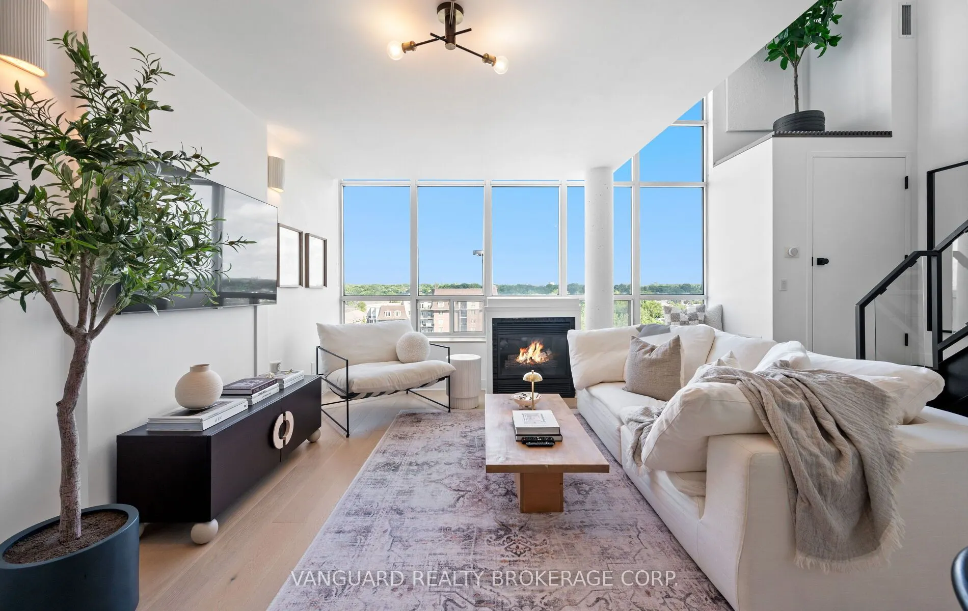 250 Manitoba Street, #619