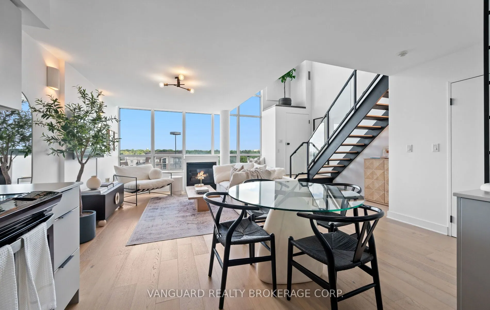 250 Manitoba Street, #619