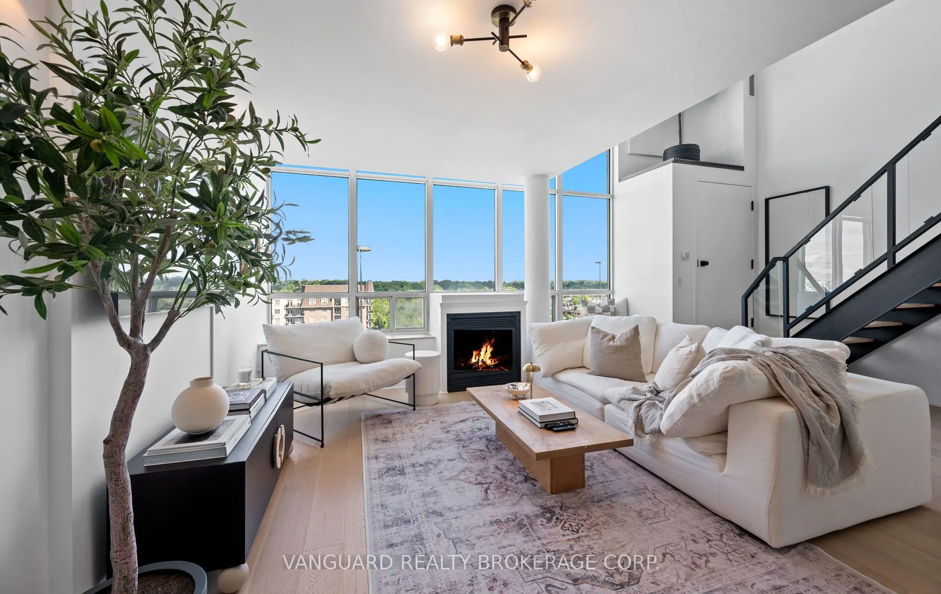 250 Manitoba Street, #619