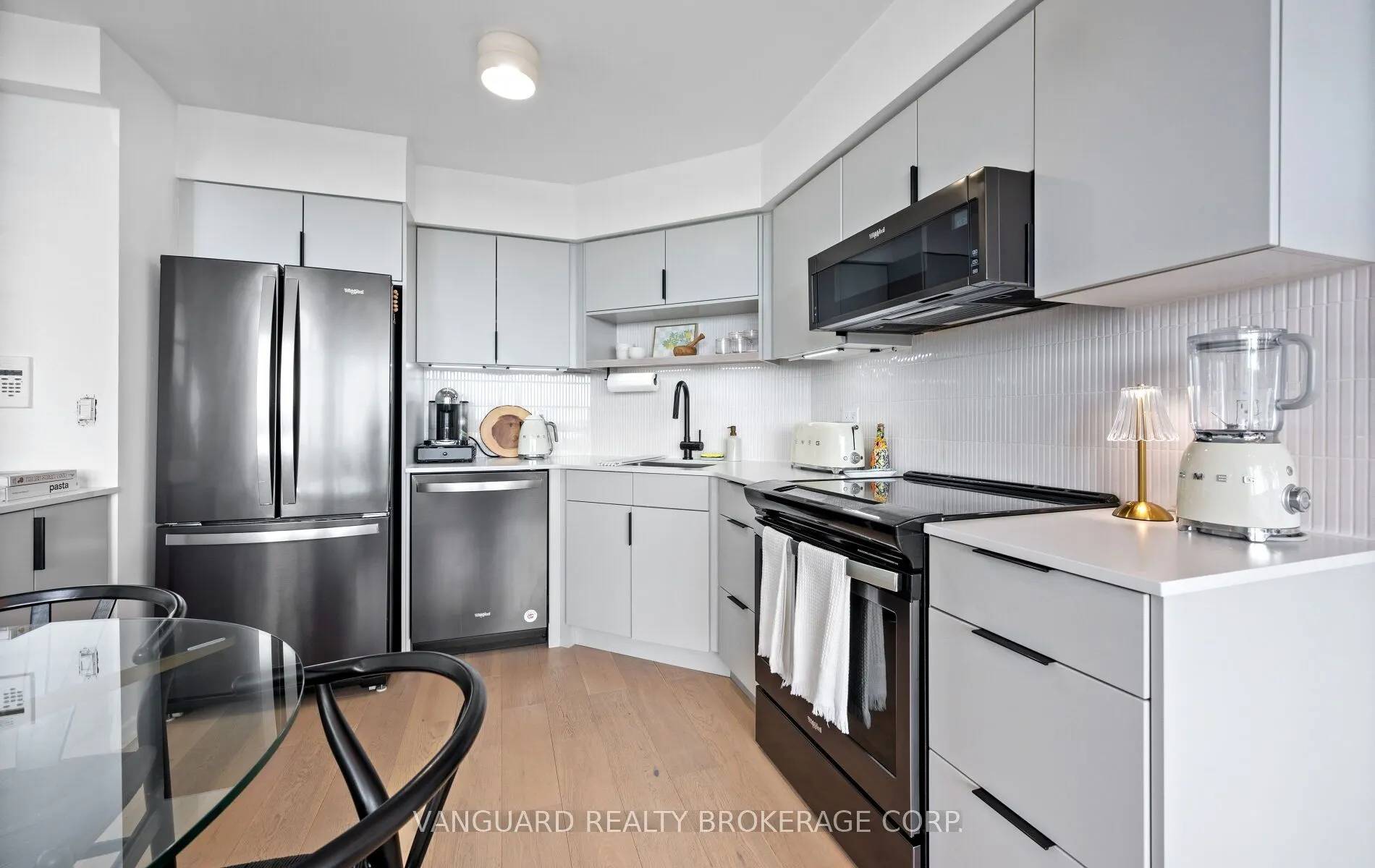 250 Manitoba Street, #619