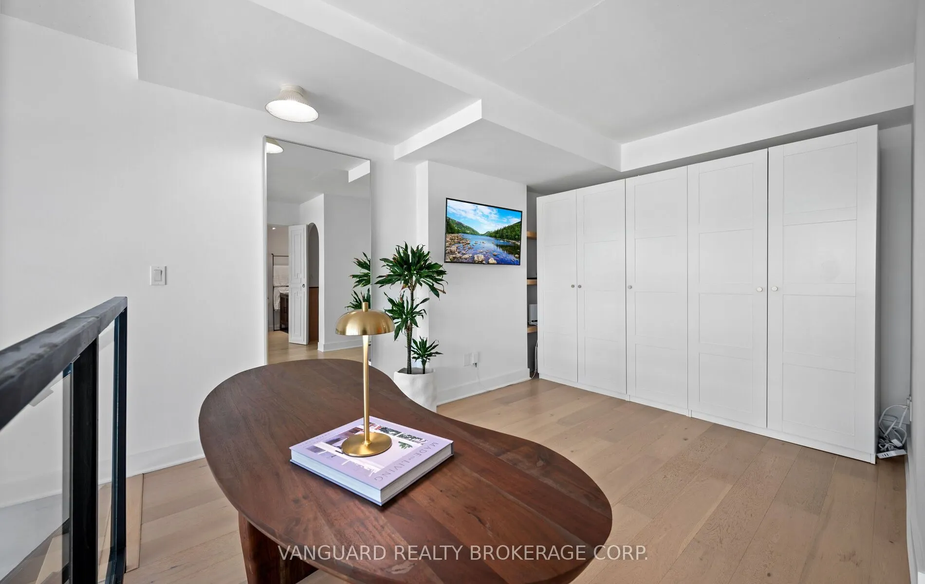250 Manitoba Street, #619
