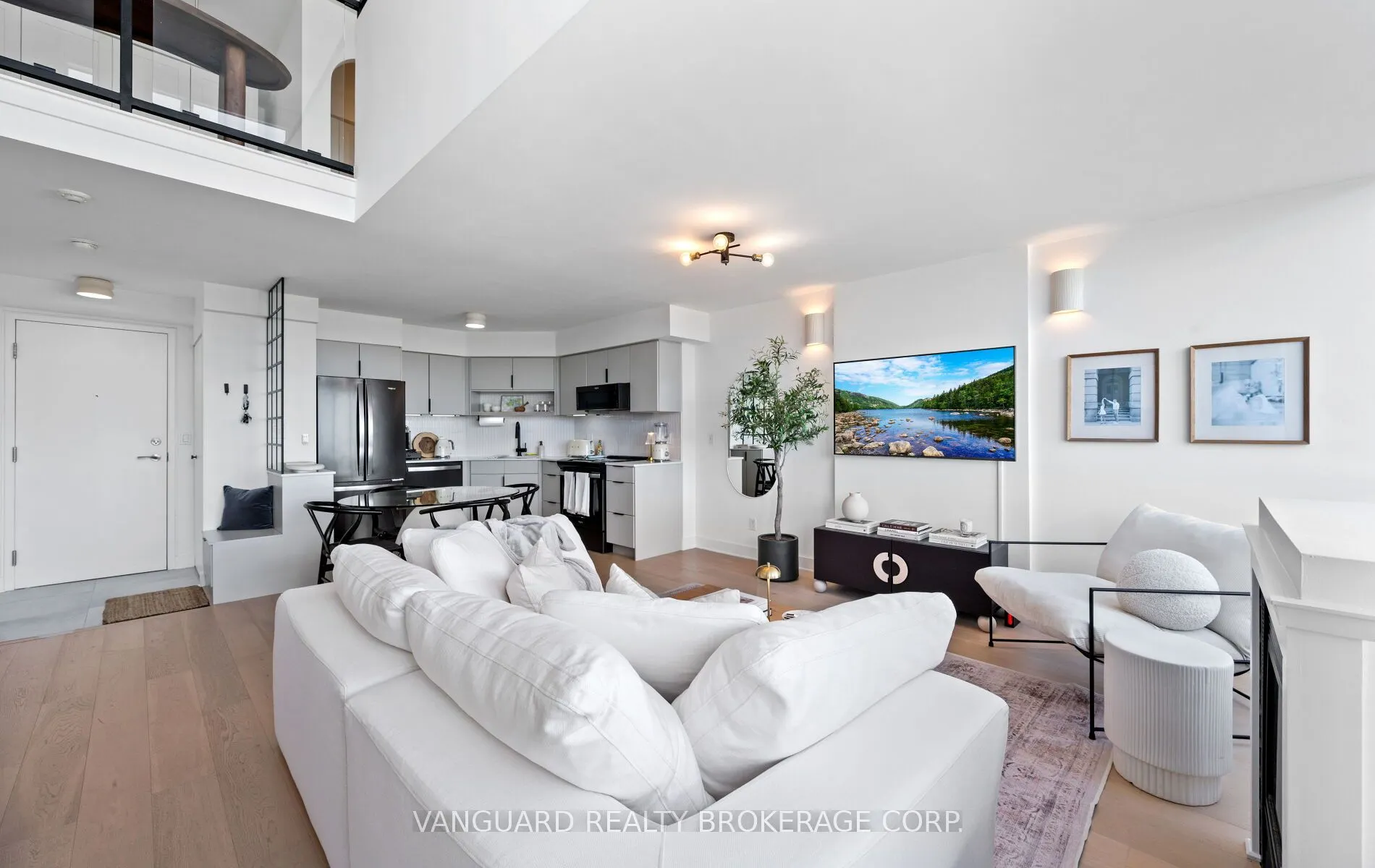 250 Manitoba Street, #619