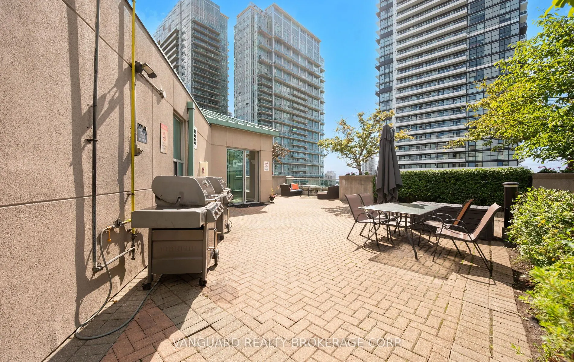 250 Manitoba Street, #619